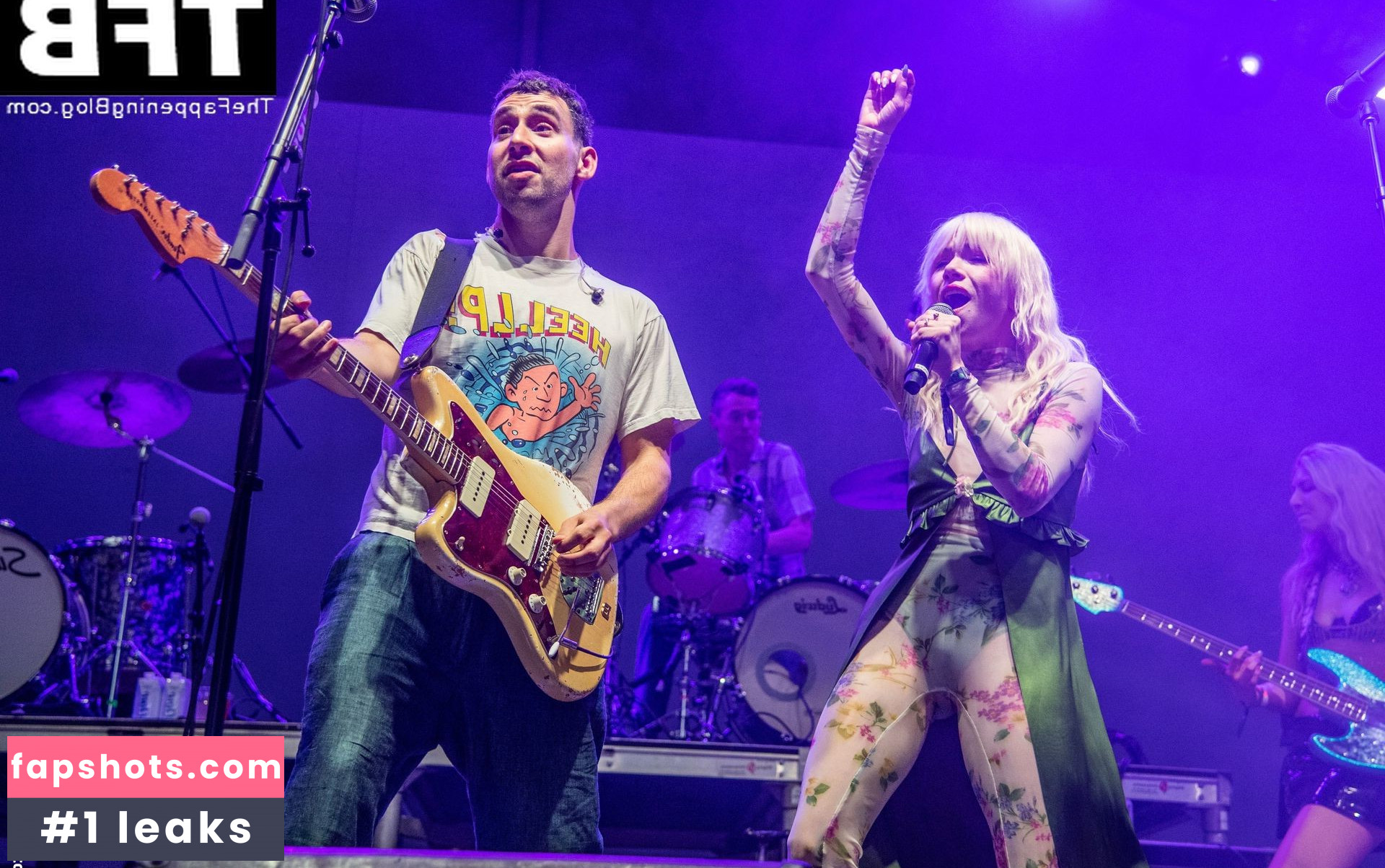 Carly Rae Jepsen gallery photo #36