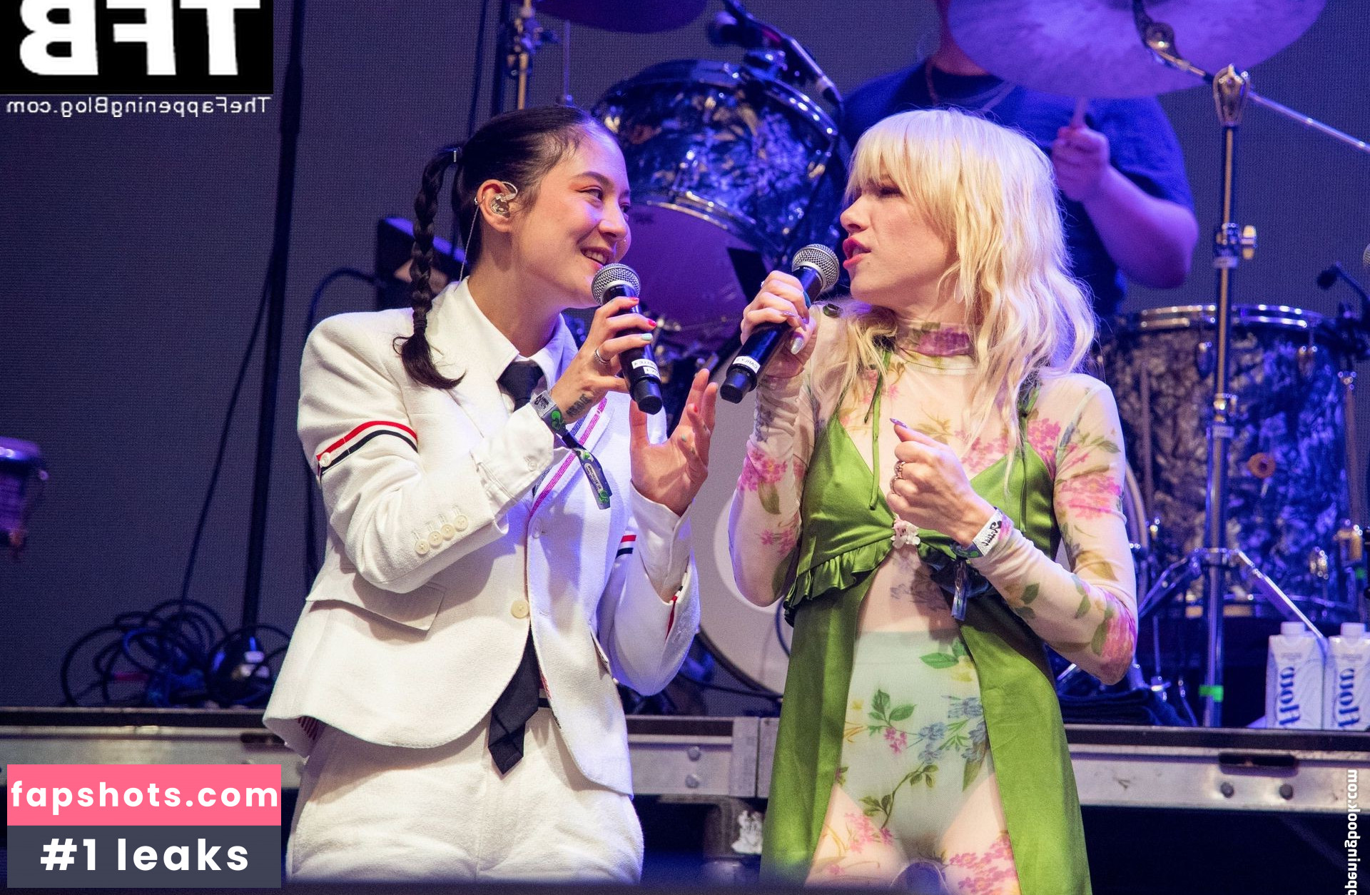 Carly Rae Jepsen gallery photo #44