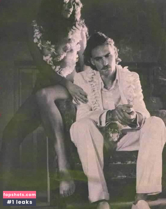 Carly Simon nude babe gallery