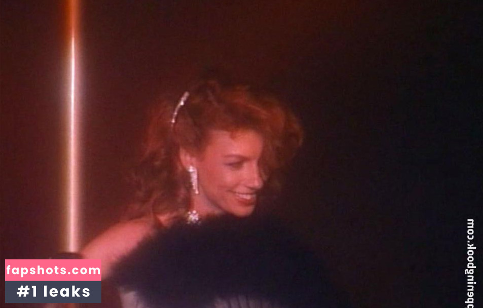 Carlye Byron gallery photo #8