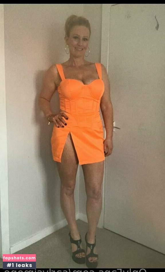 carlysimone gallery photo #4