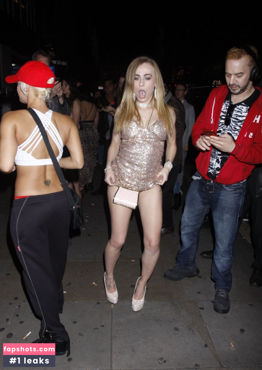 Carmel Anderson gallery photo #20