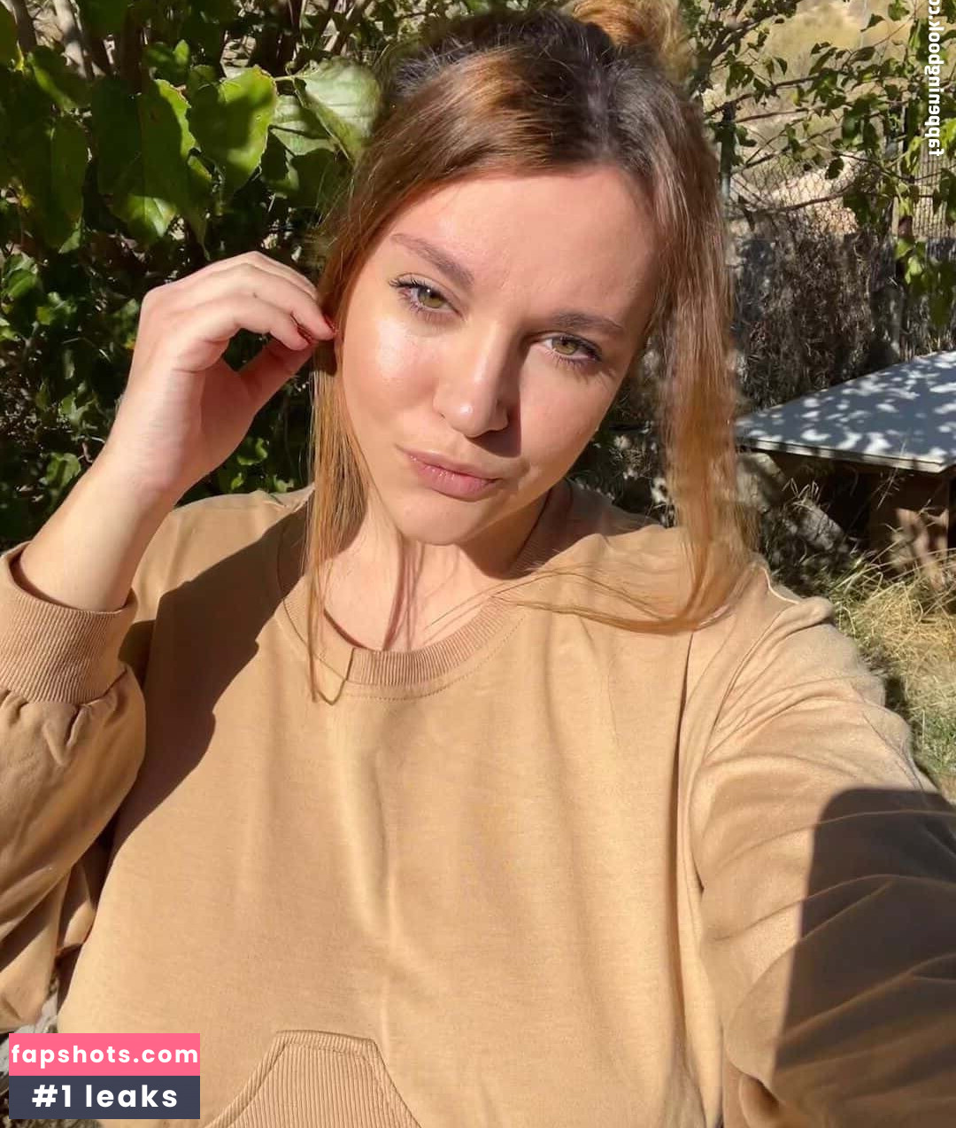 carmen_curvy gallery photo #37