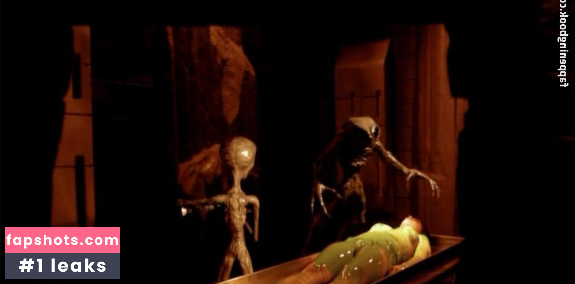 Carmen Echeverria gallery photo #2