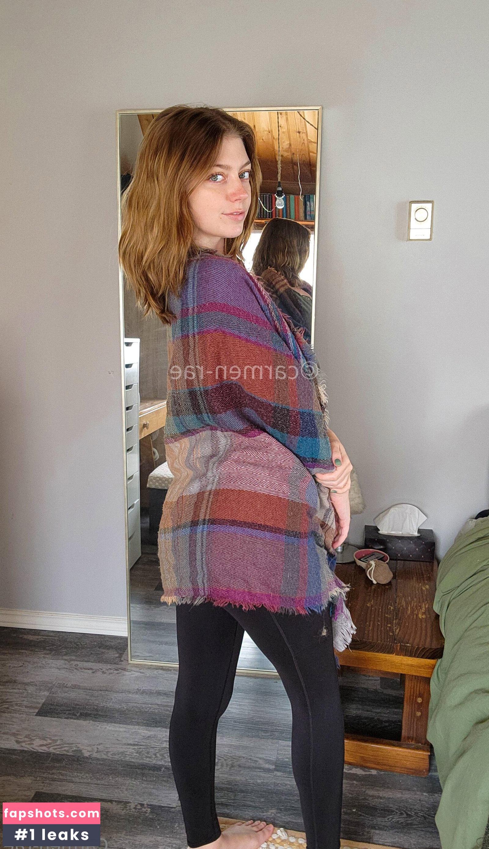 Carmen-Rae gallery photo #1211