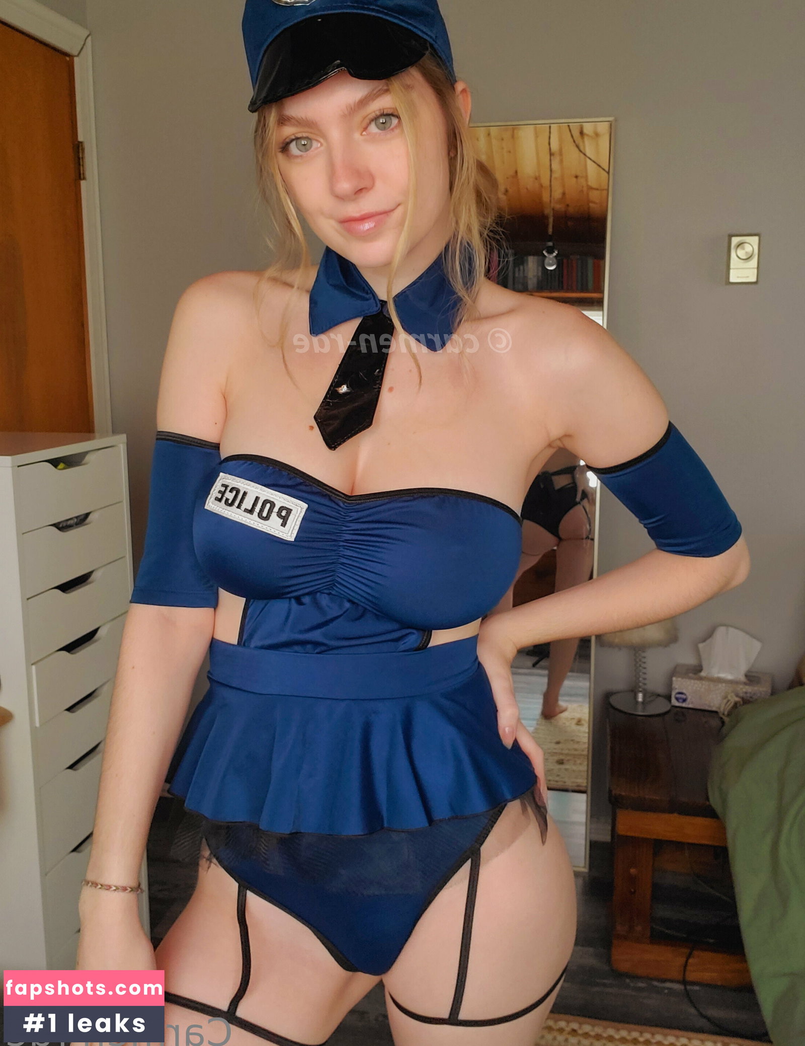 Carmen-Rae gallery photo #6849