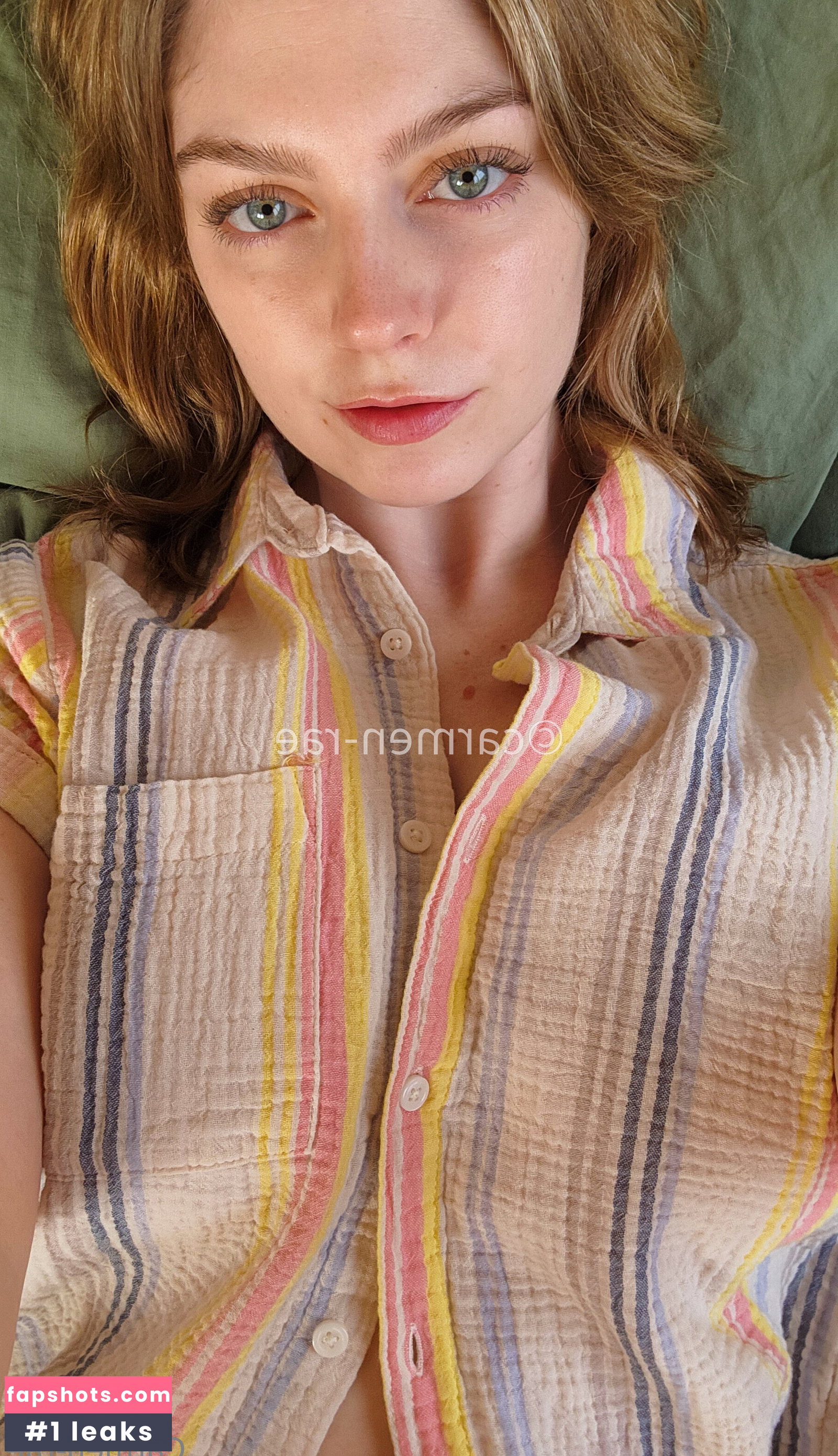 Carmen-Rae gallery photo #3009