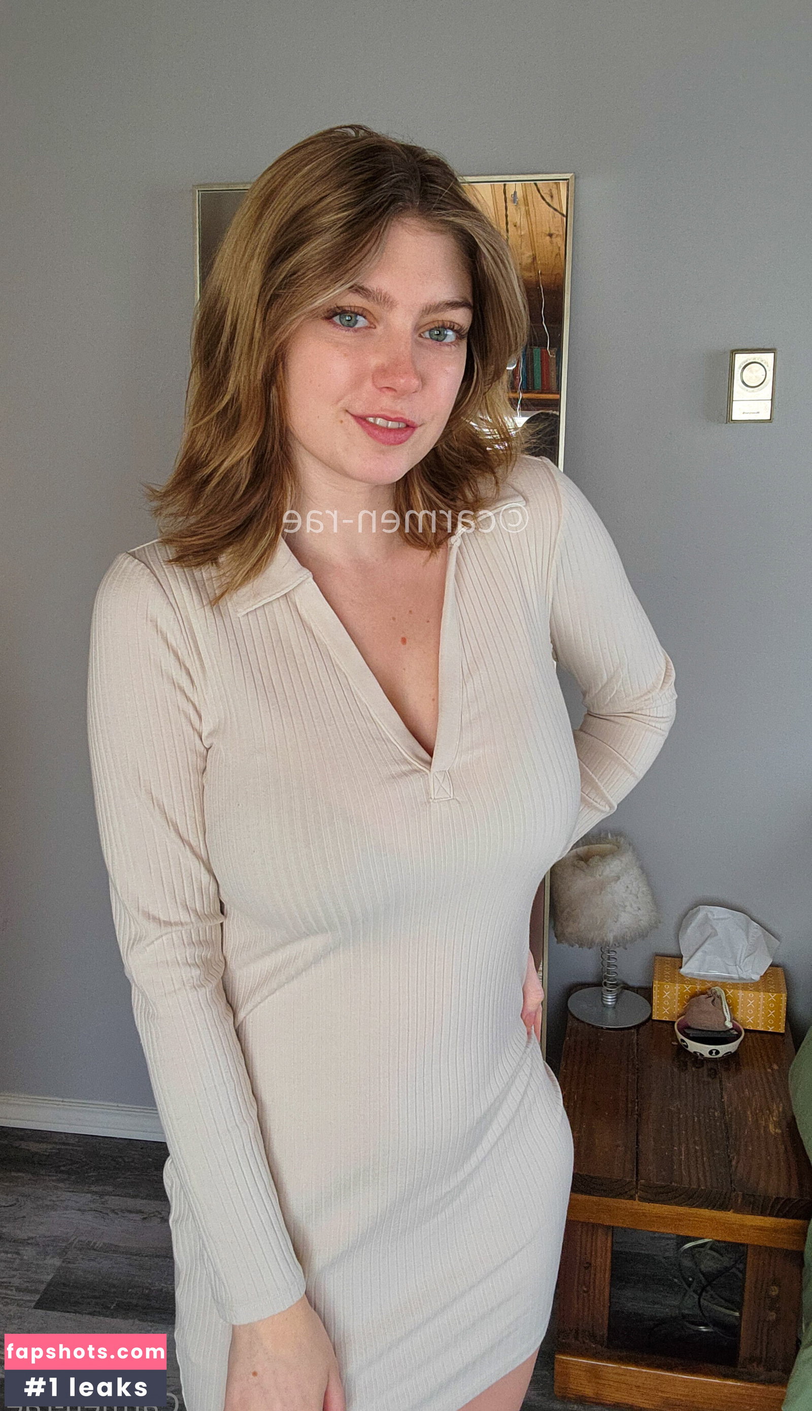 Carmen-Rae gallery photo #1735