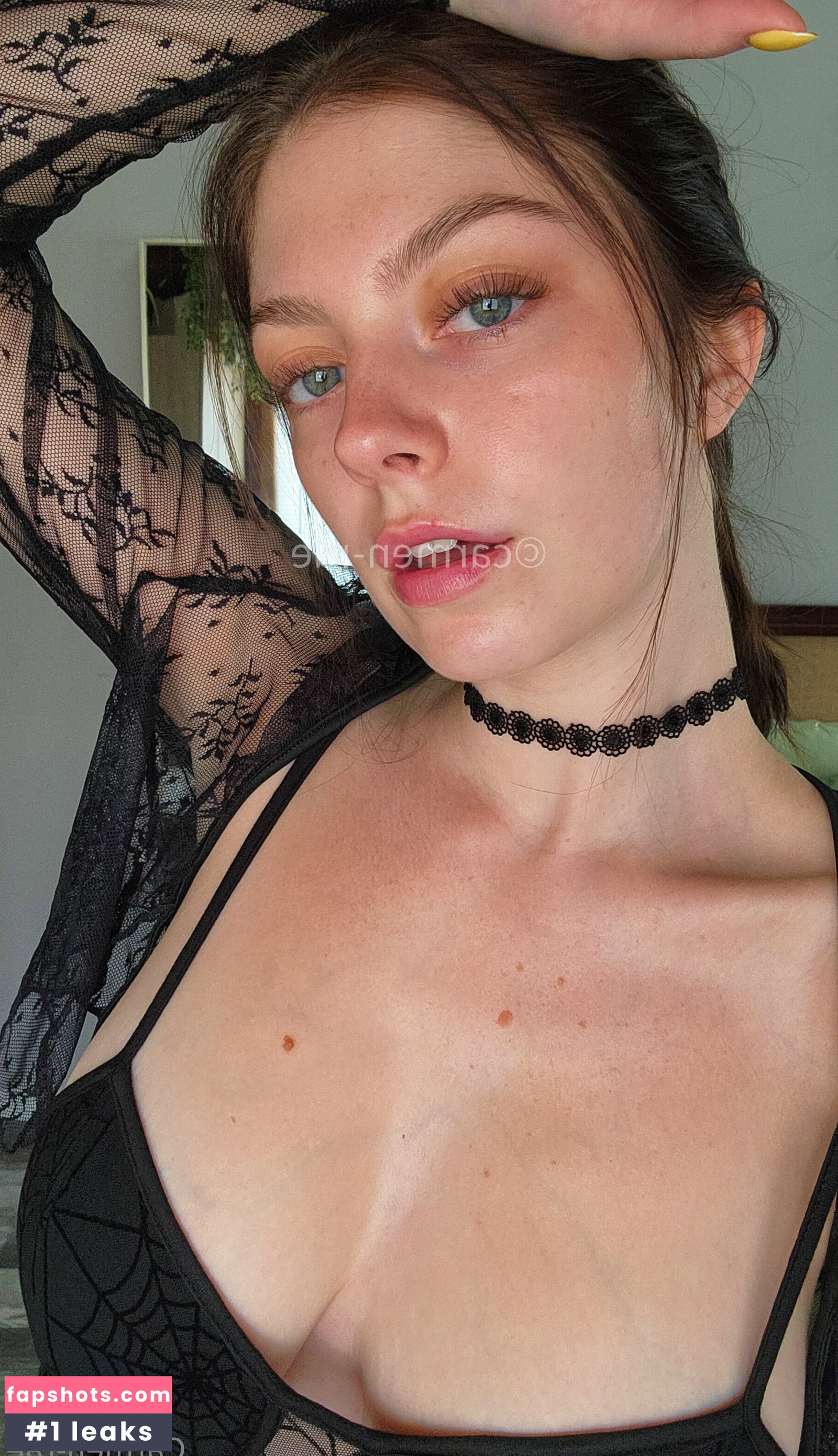 Carmen-Rae gallery photo #4430