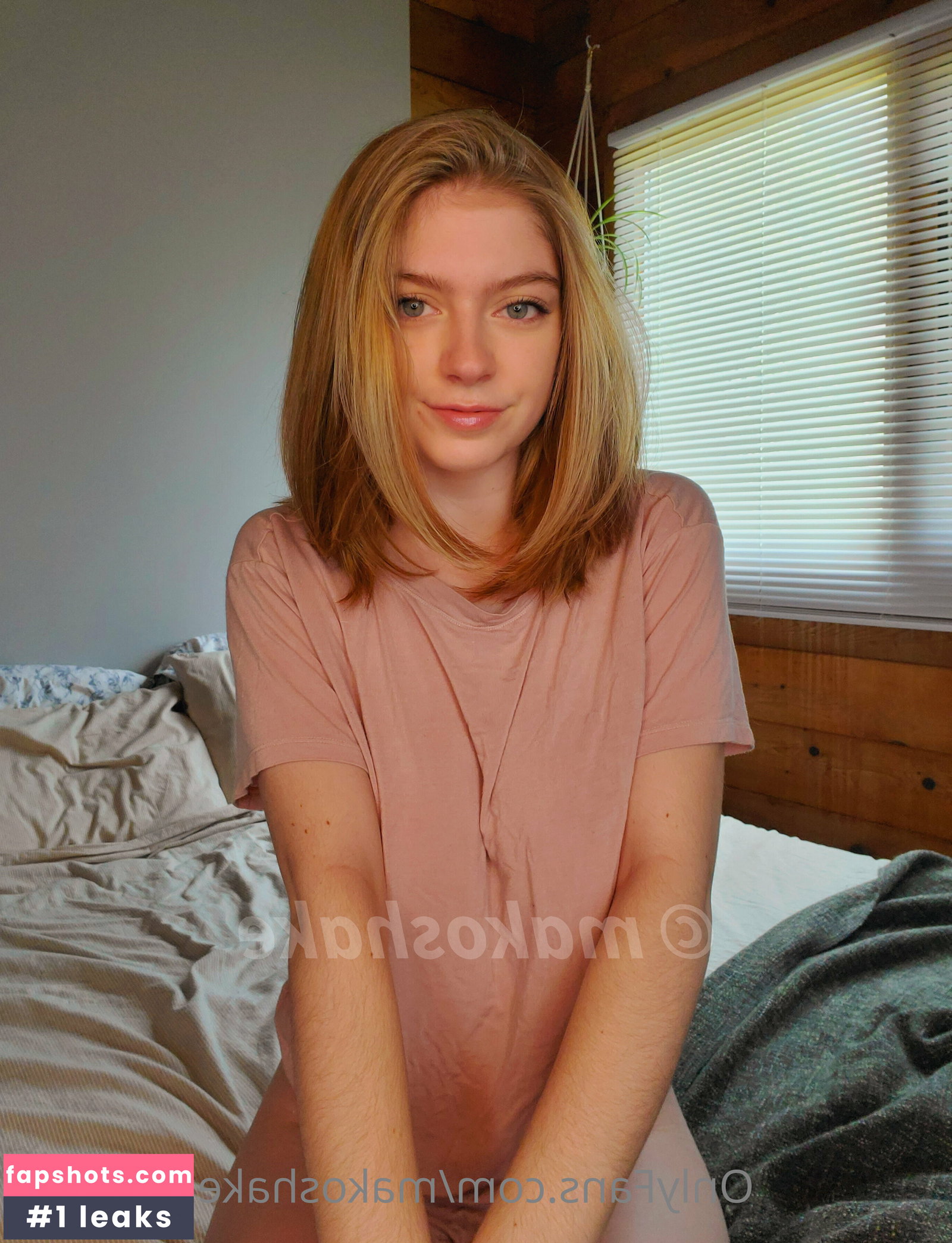 Carmen-Rae gallery photo #3233