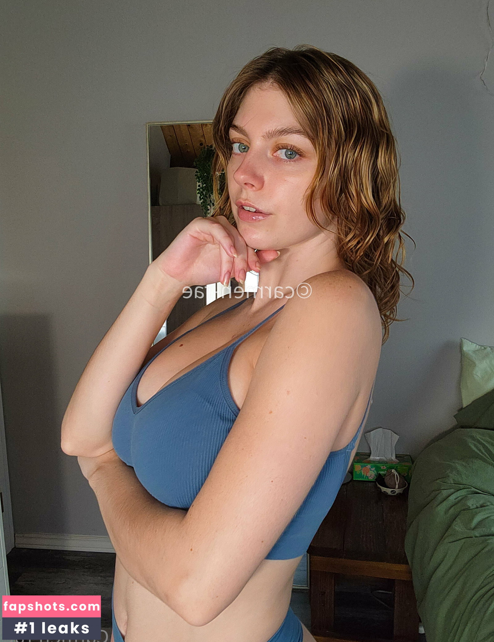 Carmen-Rae gallery photo #3432