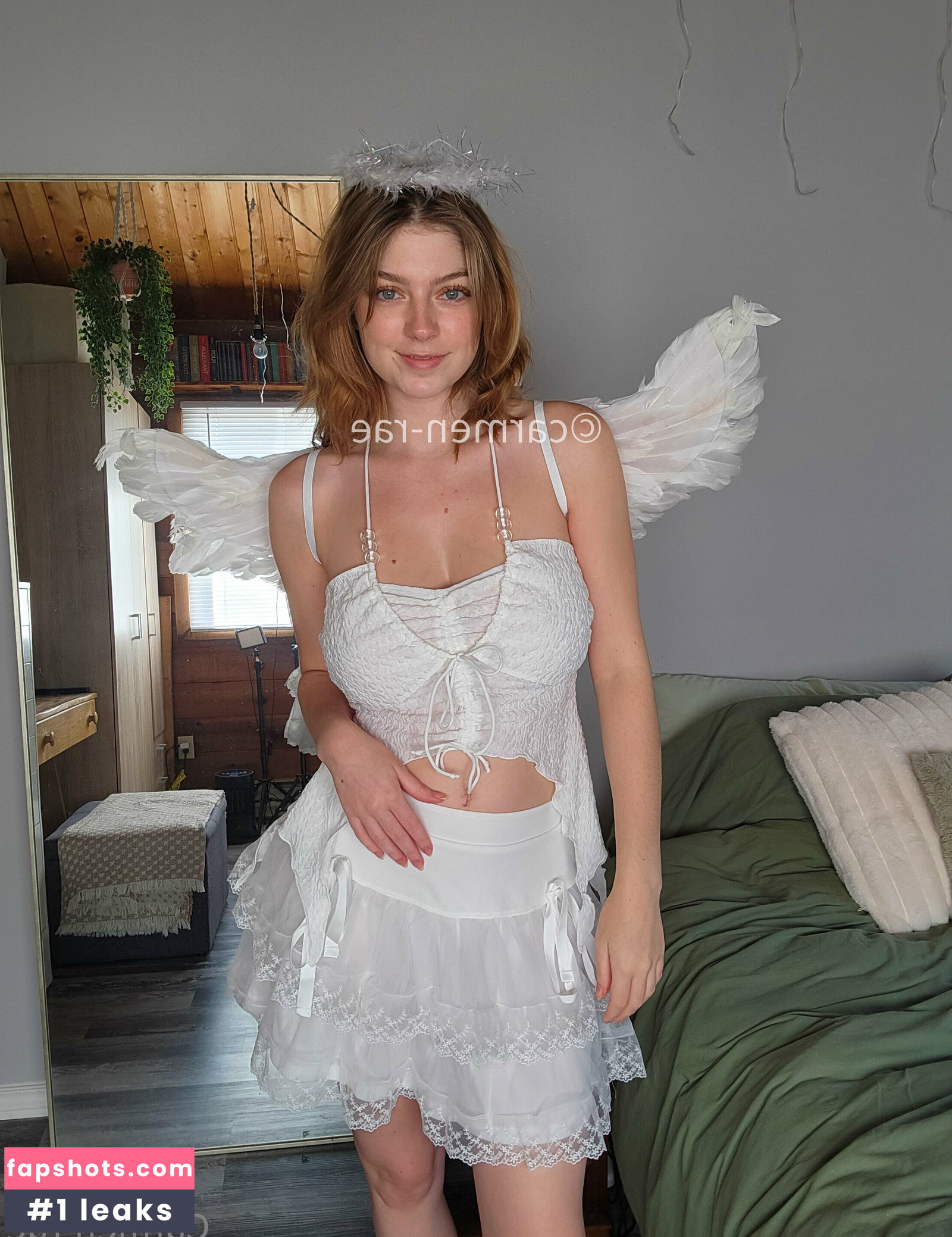 Carmen-Rae gallery photo #7719