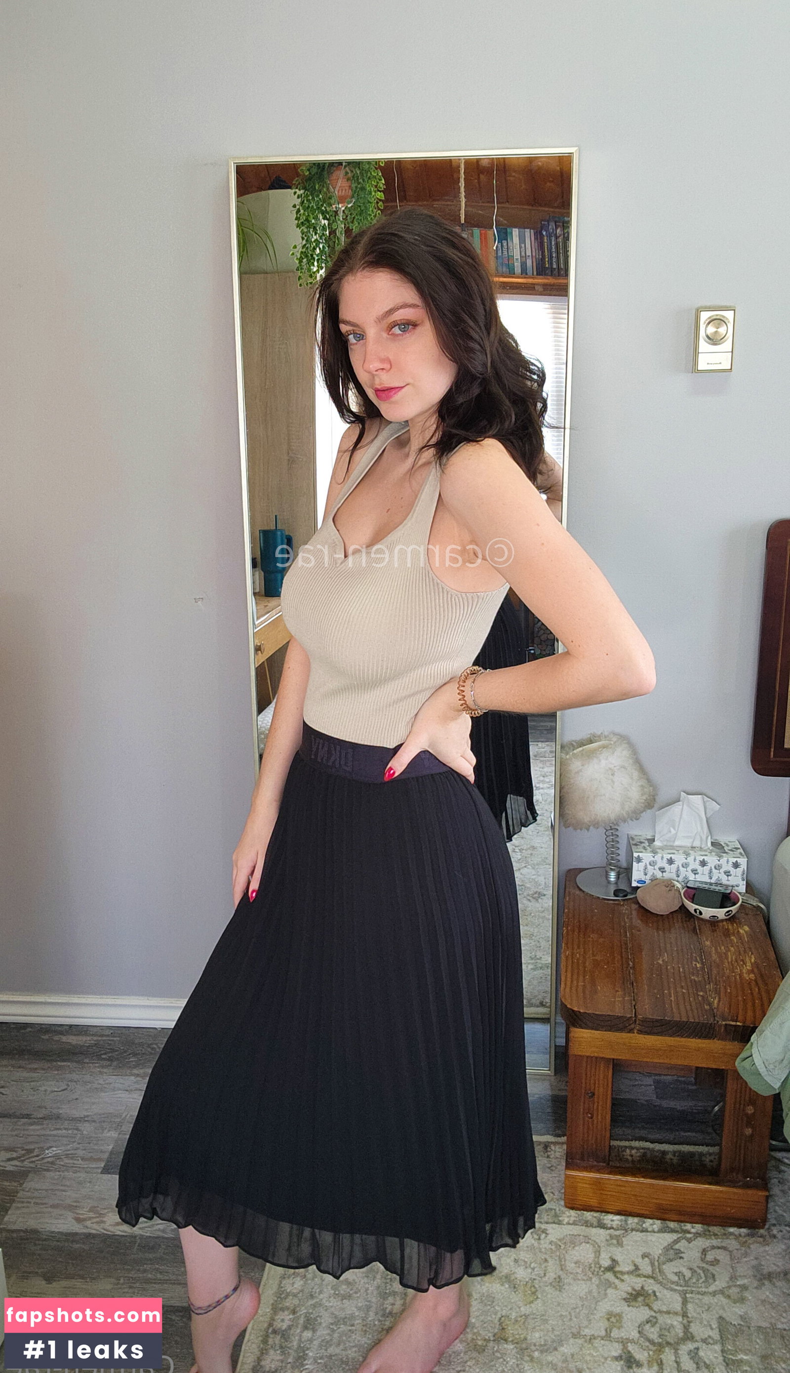 Carmen-Rae gallery photo #7243