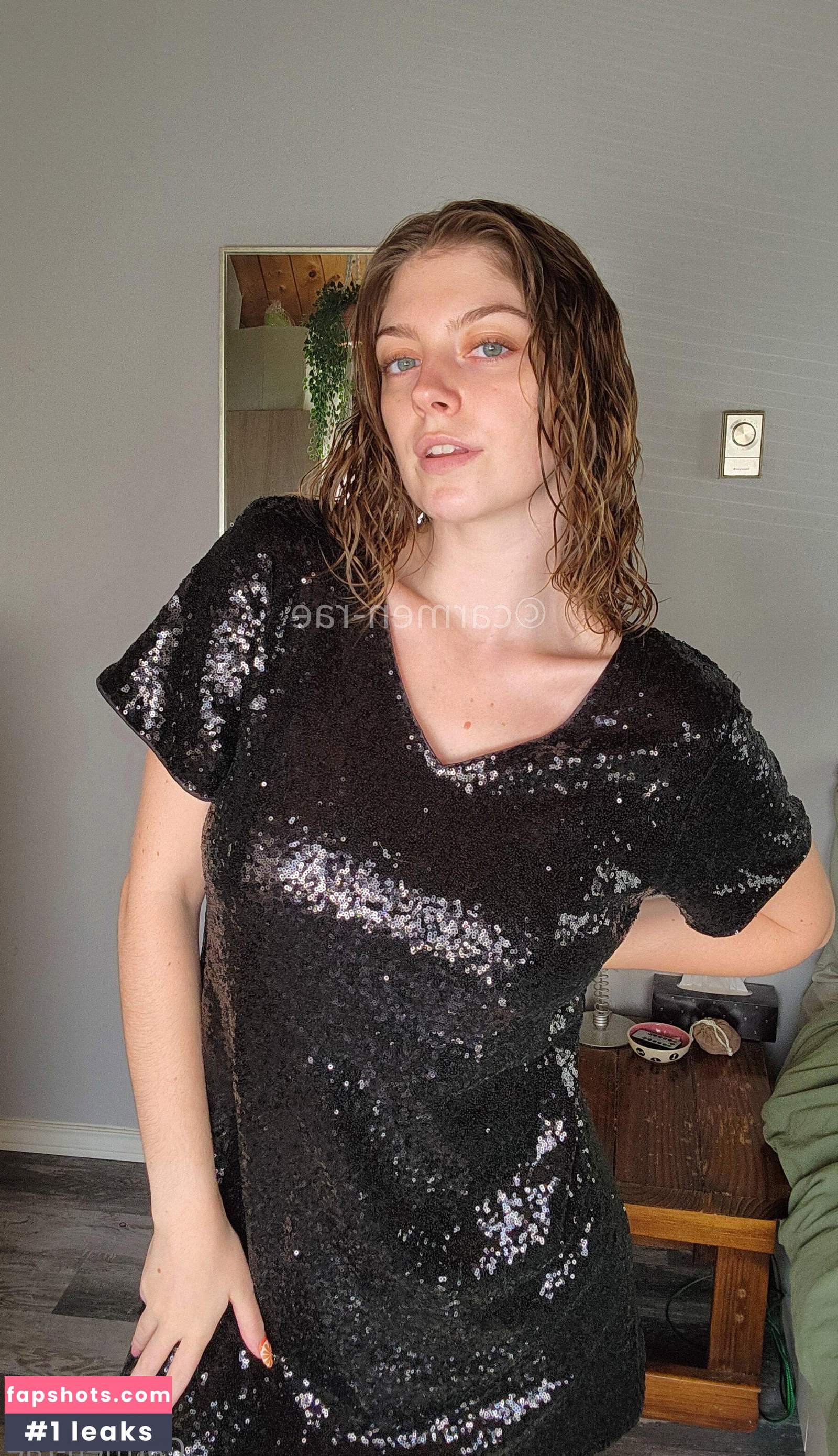Carmen-Rae gallery photo #4533