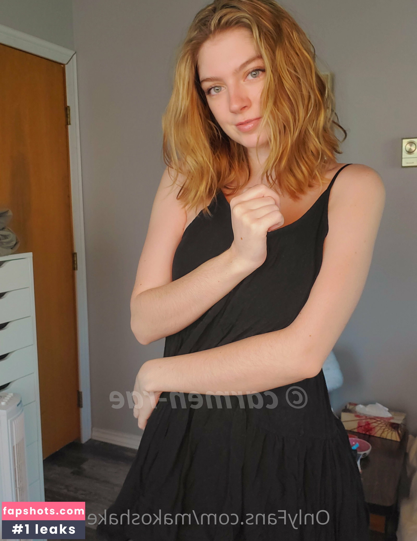 Carmen-Rae gallery photo #1836