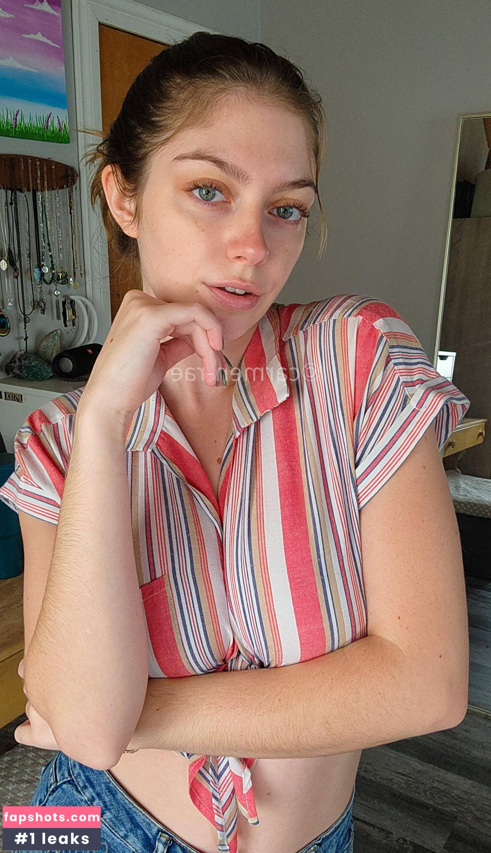Carmen-Rae gallery photo #9829