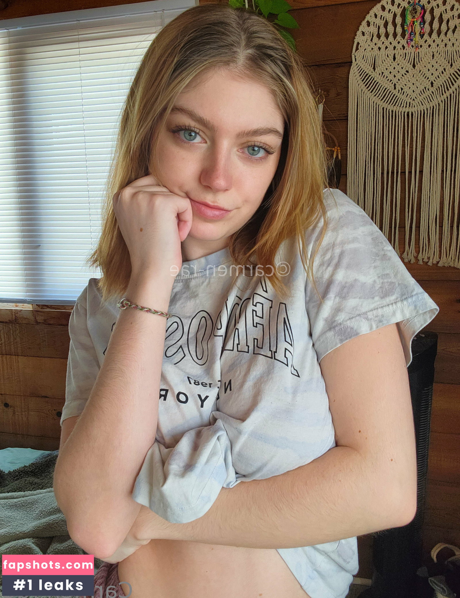 Carmen-Rae gallery photo #9588