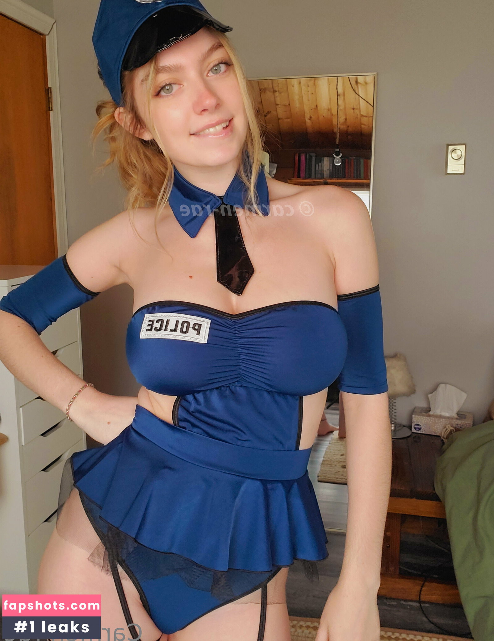 Carmen-Rae gallery photo #1784