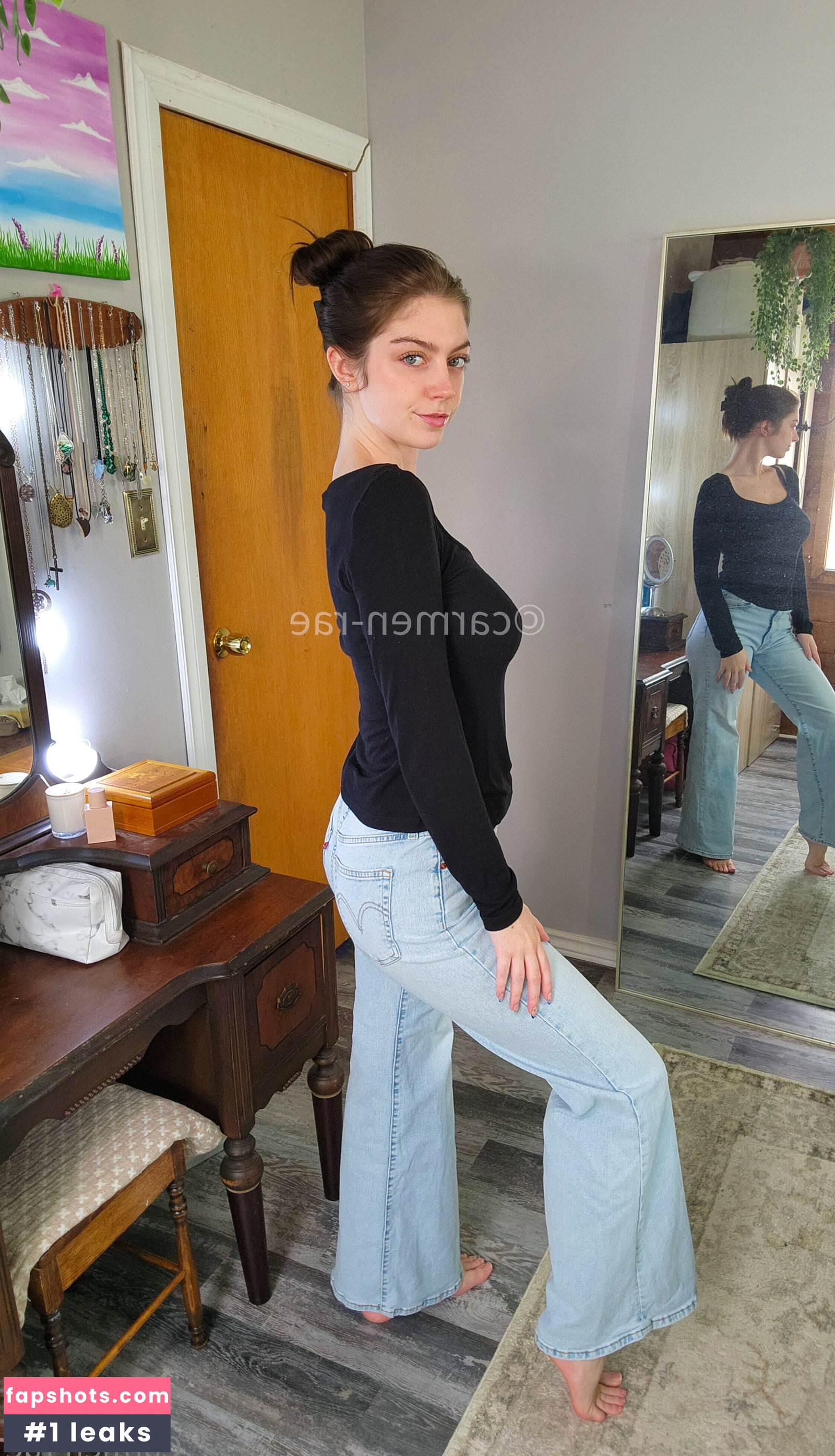 Carmen-Rae gallery photo #6355
