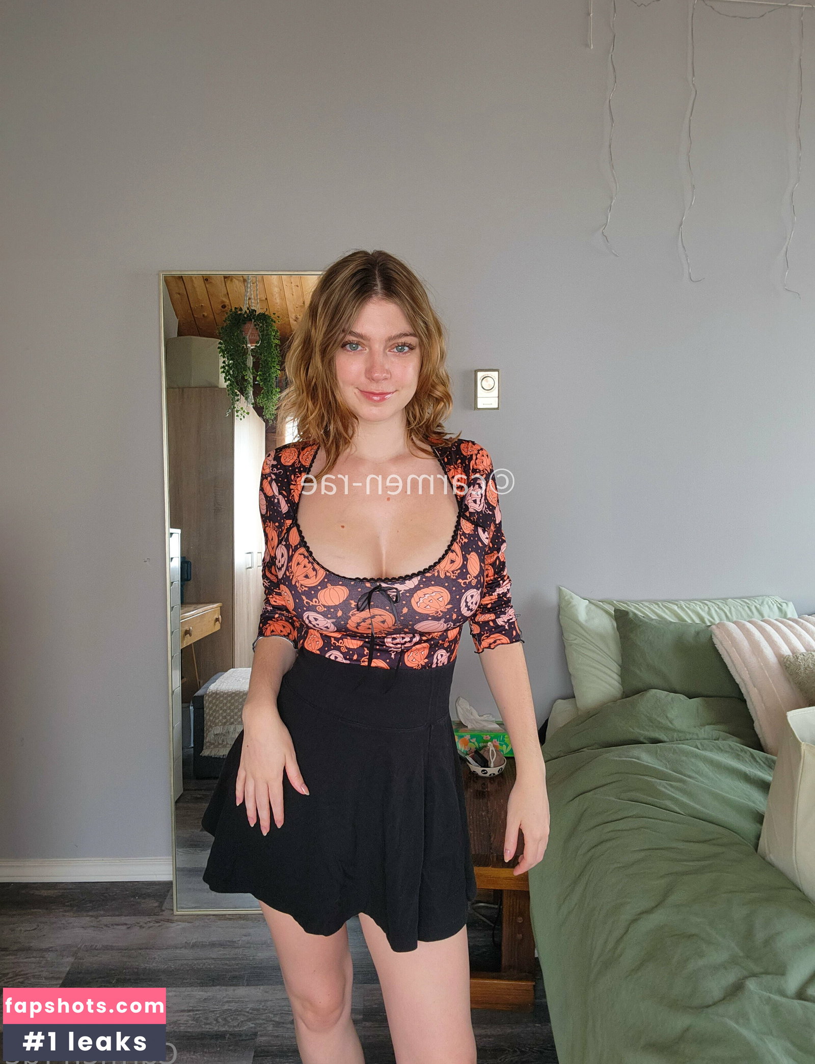 Carmen-Rae gallery photo #5772