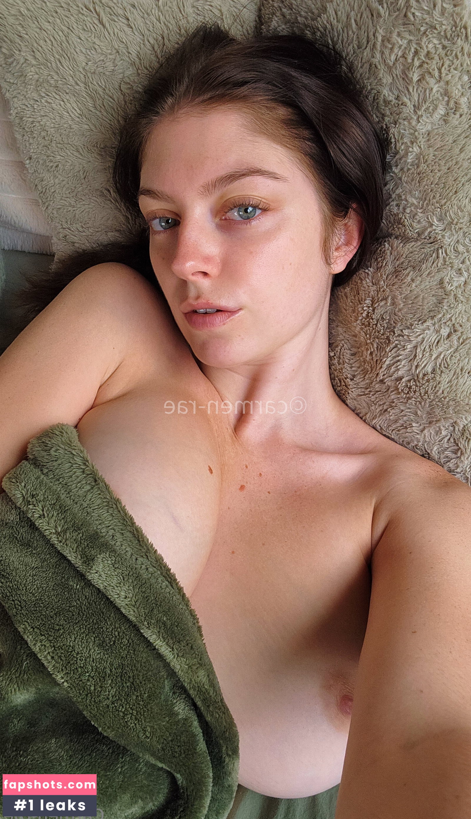 Carmen-Rae gallery photo #8656