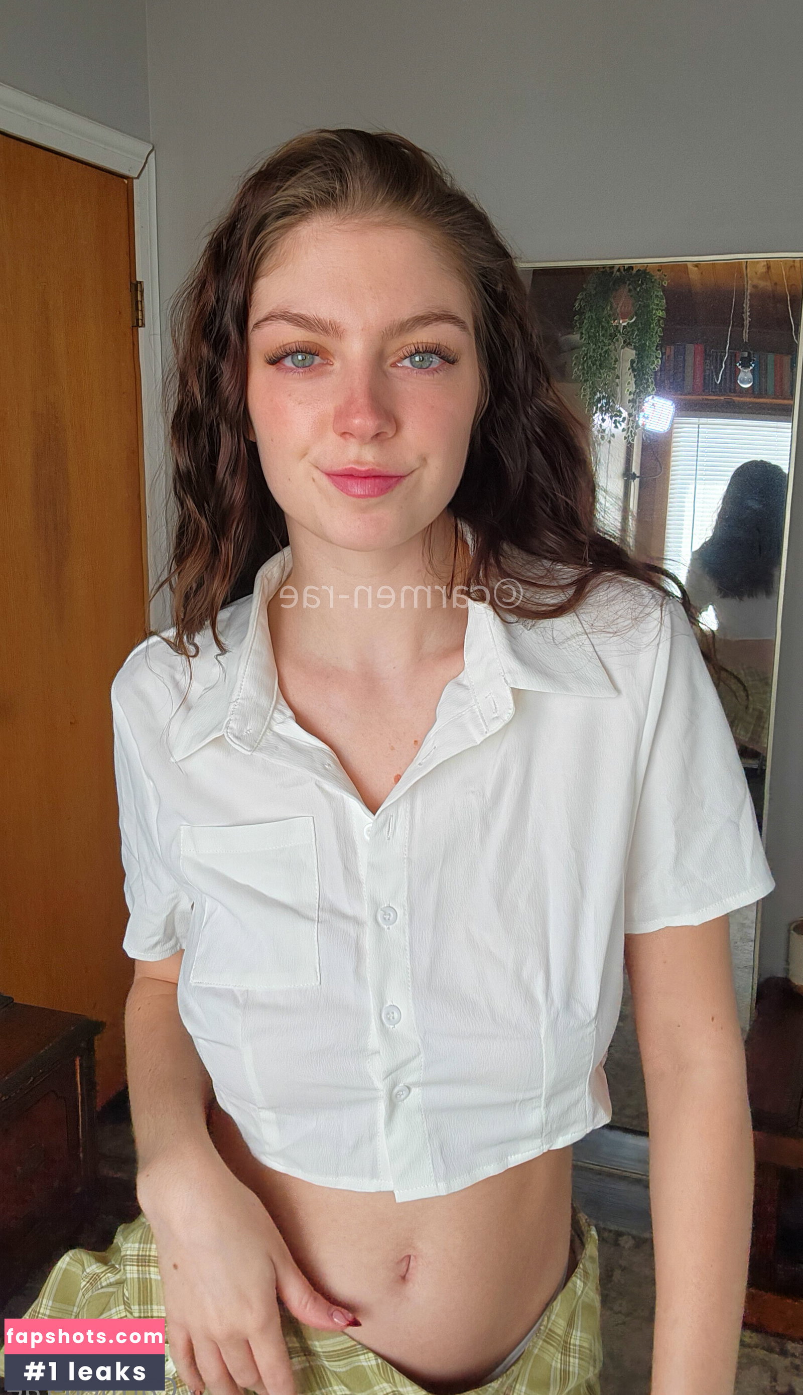 Carmen-Rae gallery photo #851