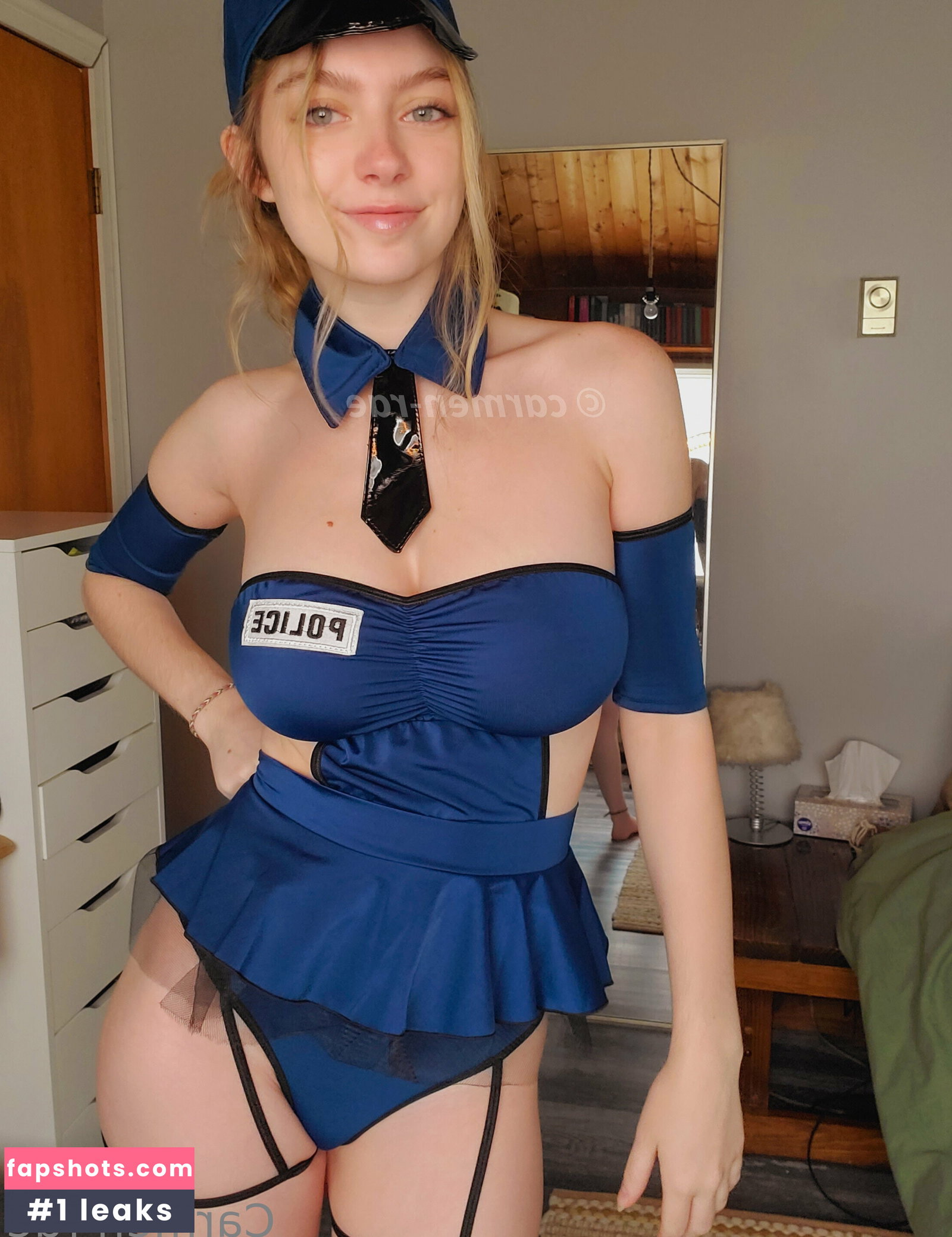 Carmen-Rae gallery photo #7509