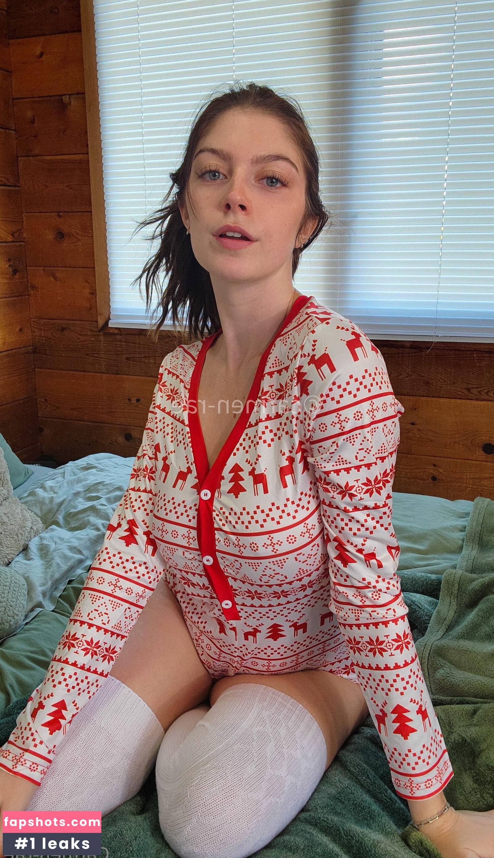 Carmen-Rae gallery photo #9493