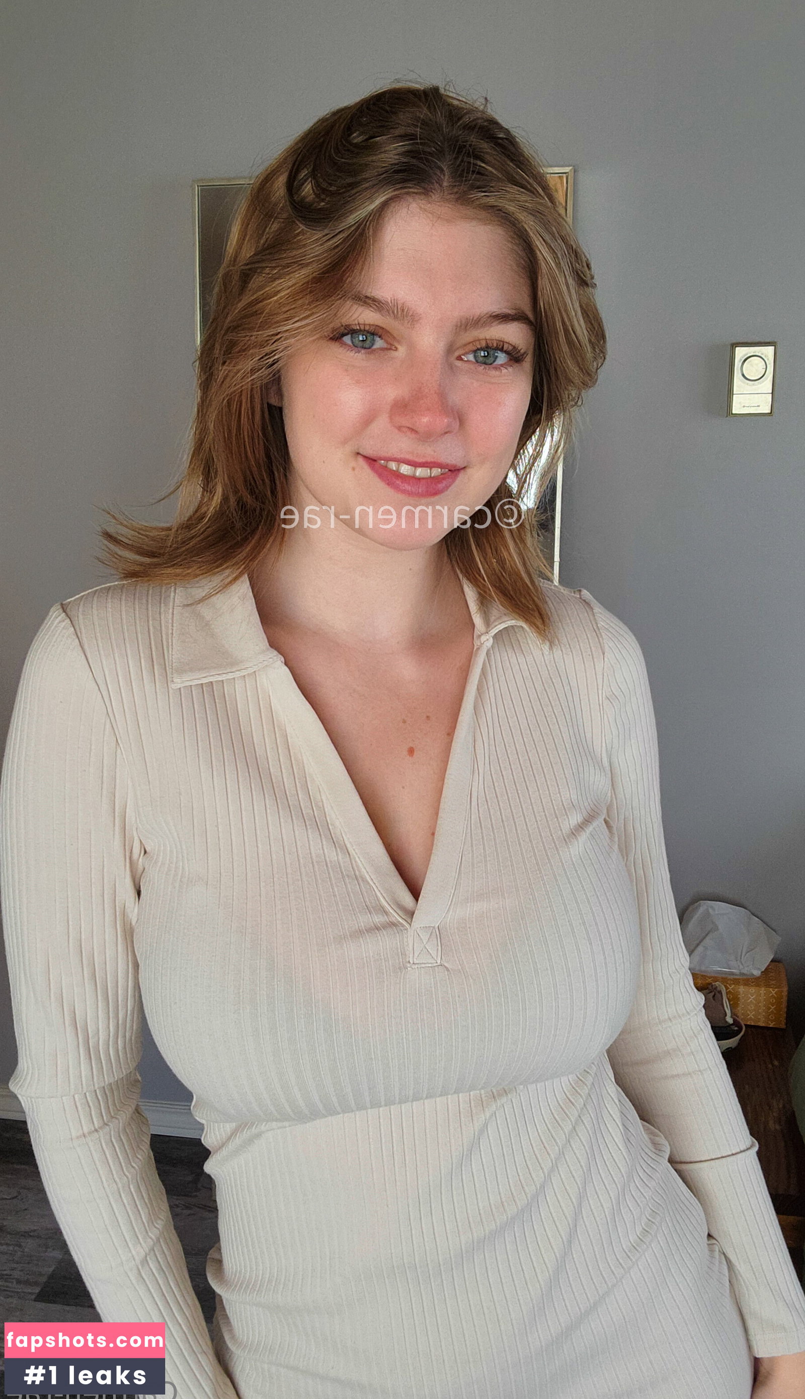 Carmen-Rae gallery photo #8832