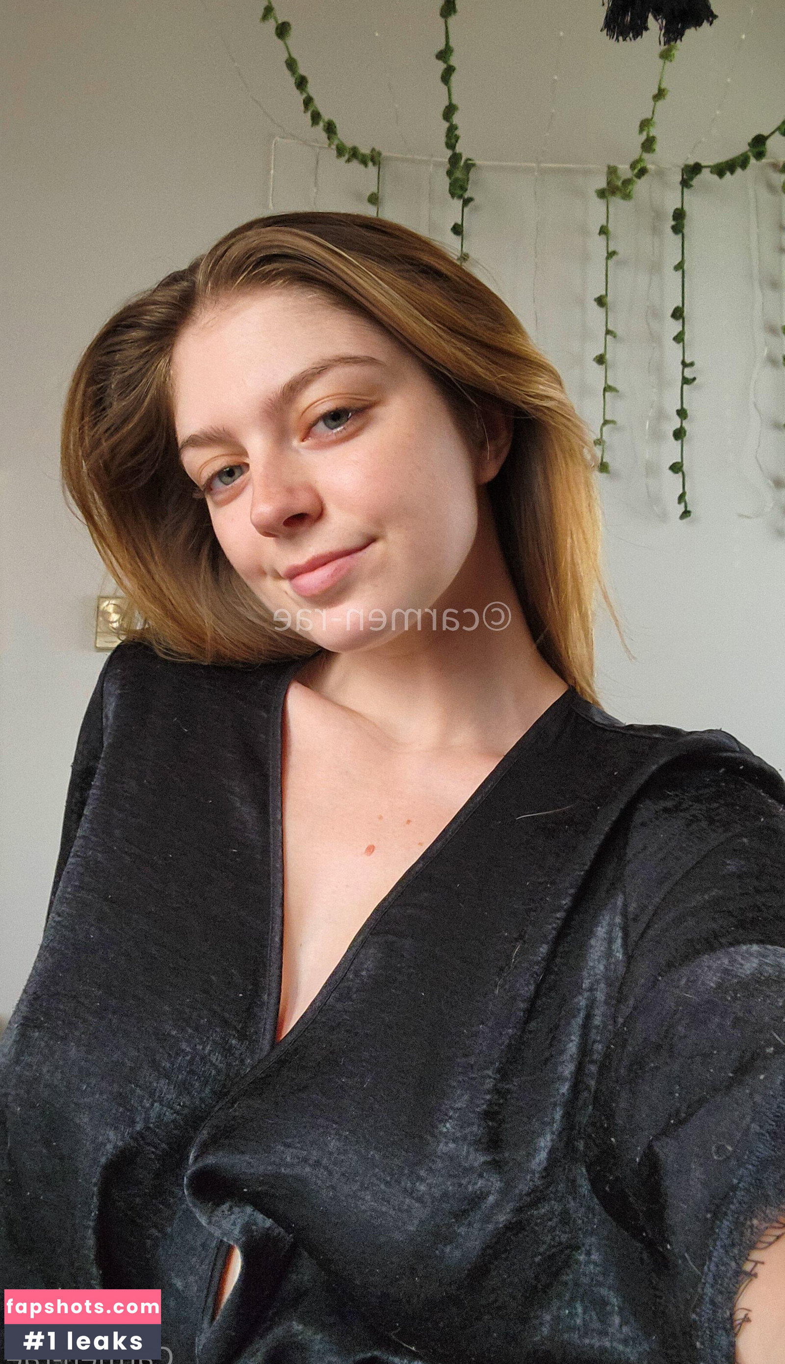 Carmen-Rae gallery photo #551