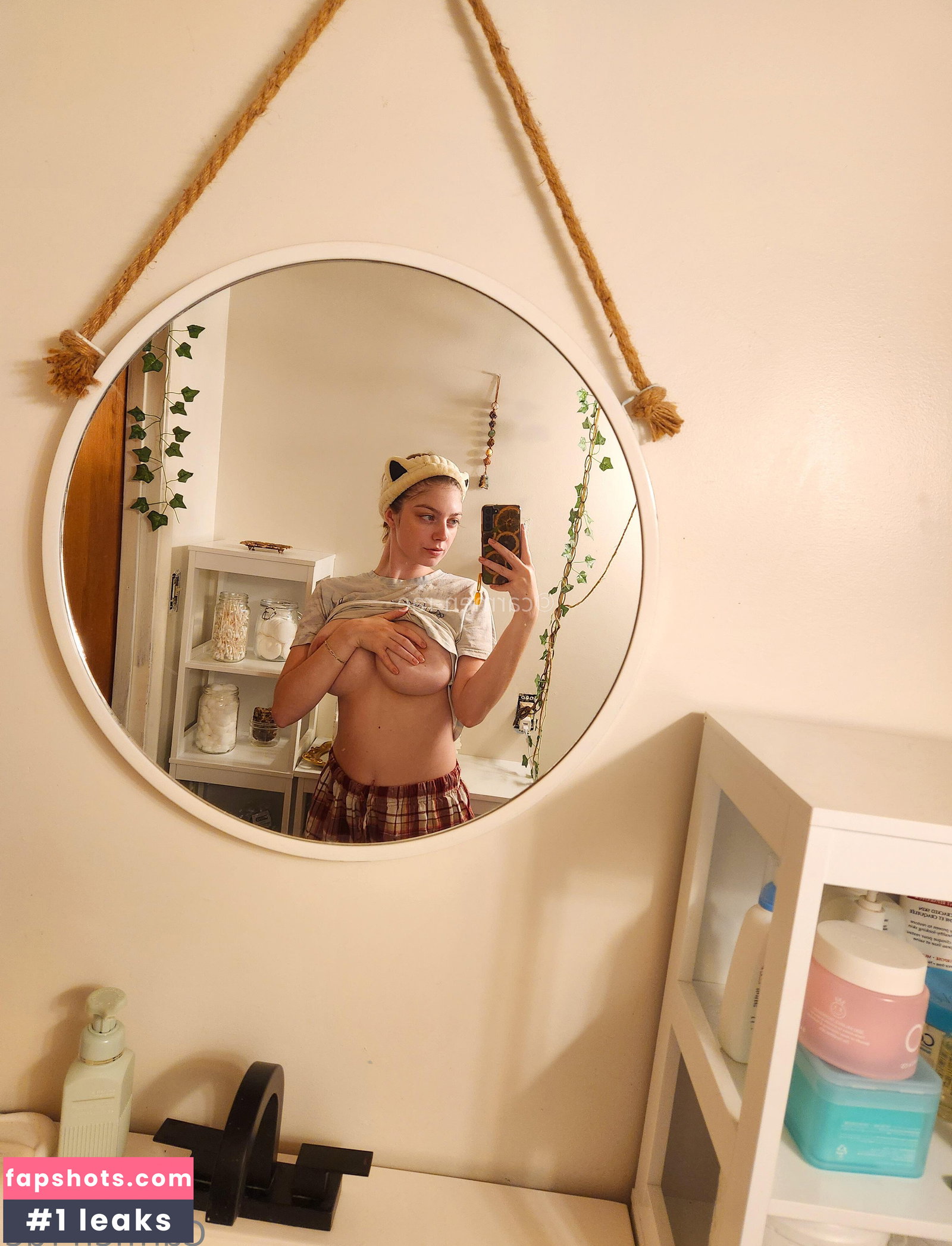 Carmen-Rae gallery photo #5923