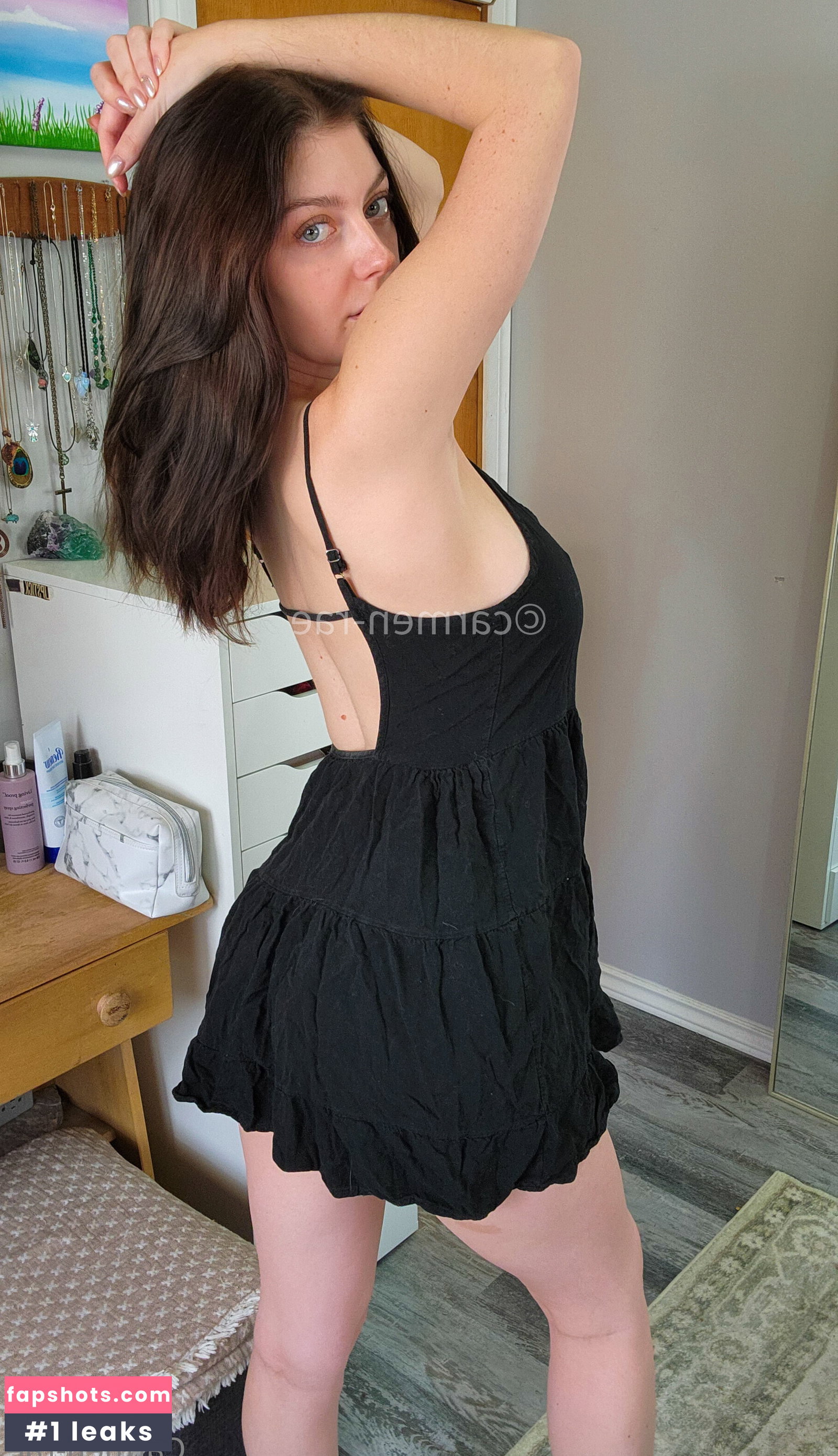 Carmen-Rae gallery photo #2556