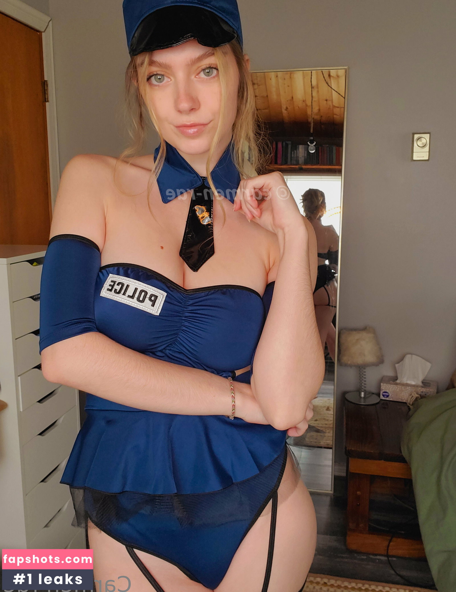 Carmen-Rae gallery photo #7079