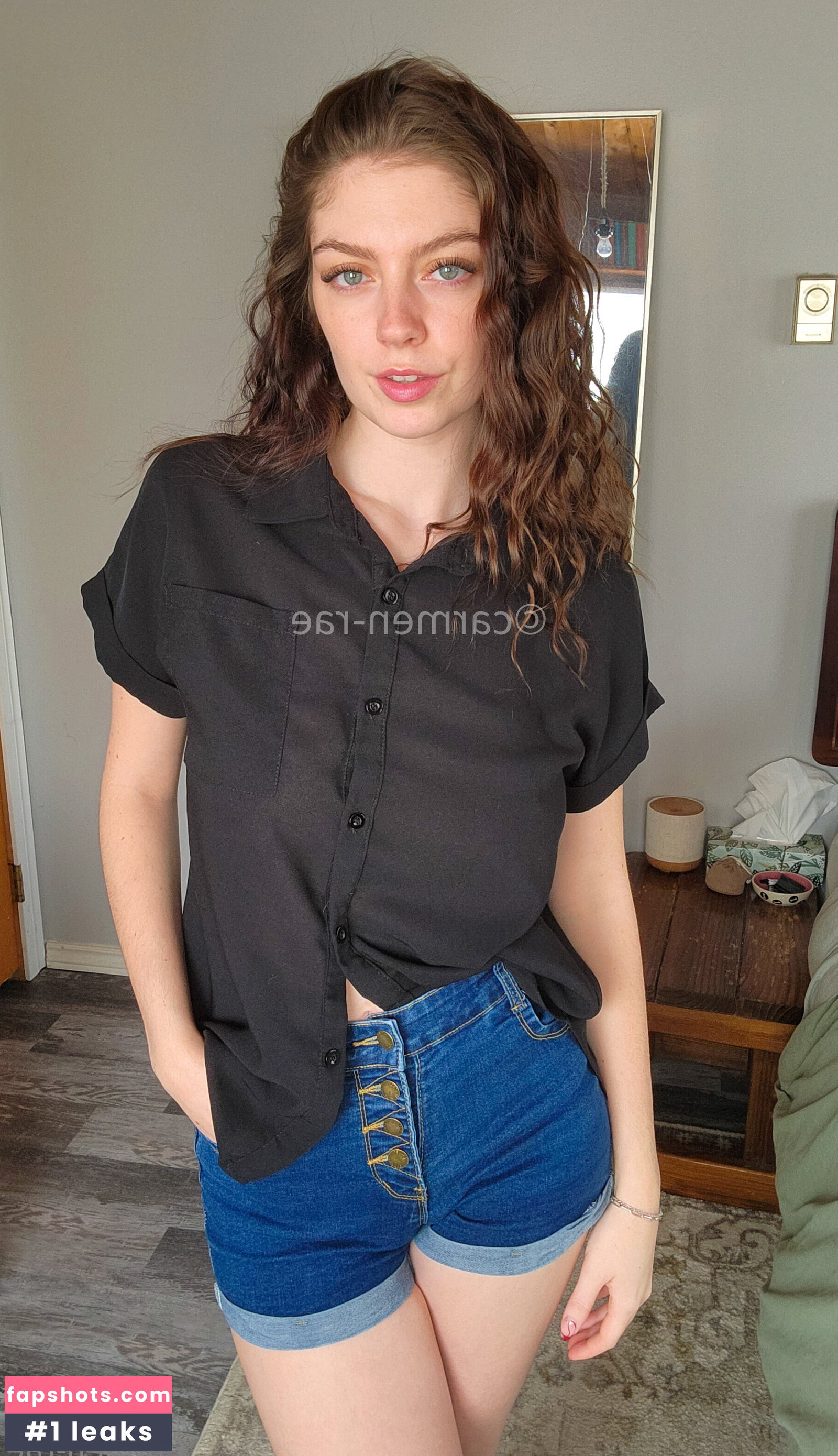 Carmen-Rae gallery photo #255