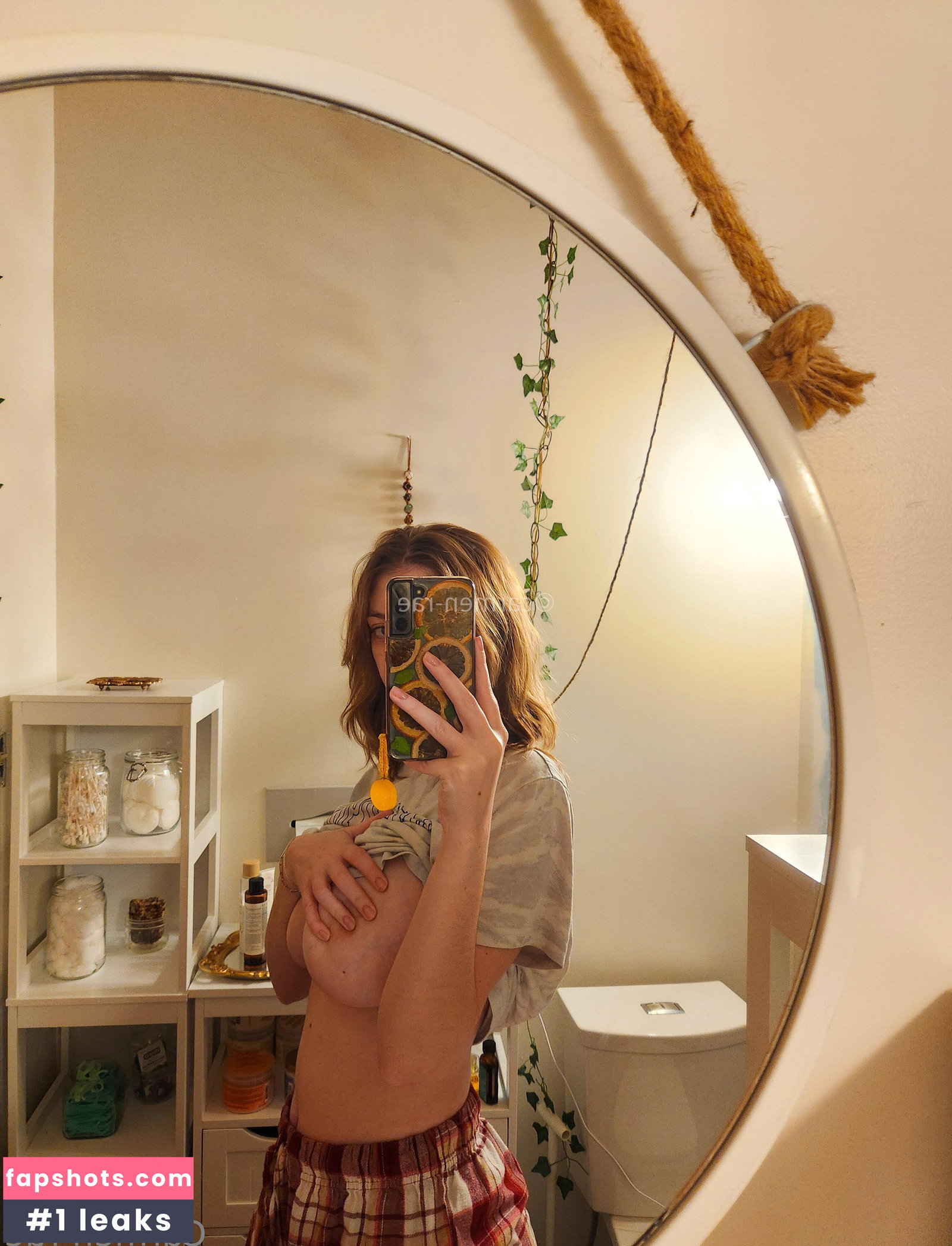 Carmen-Rae gallery photo #9635