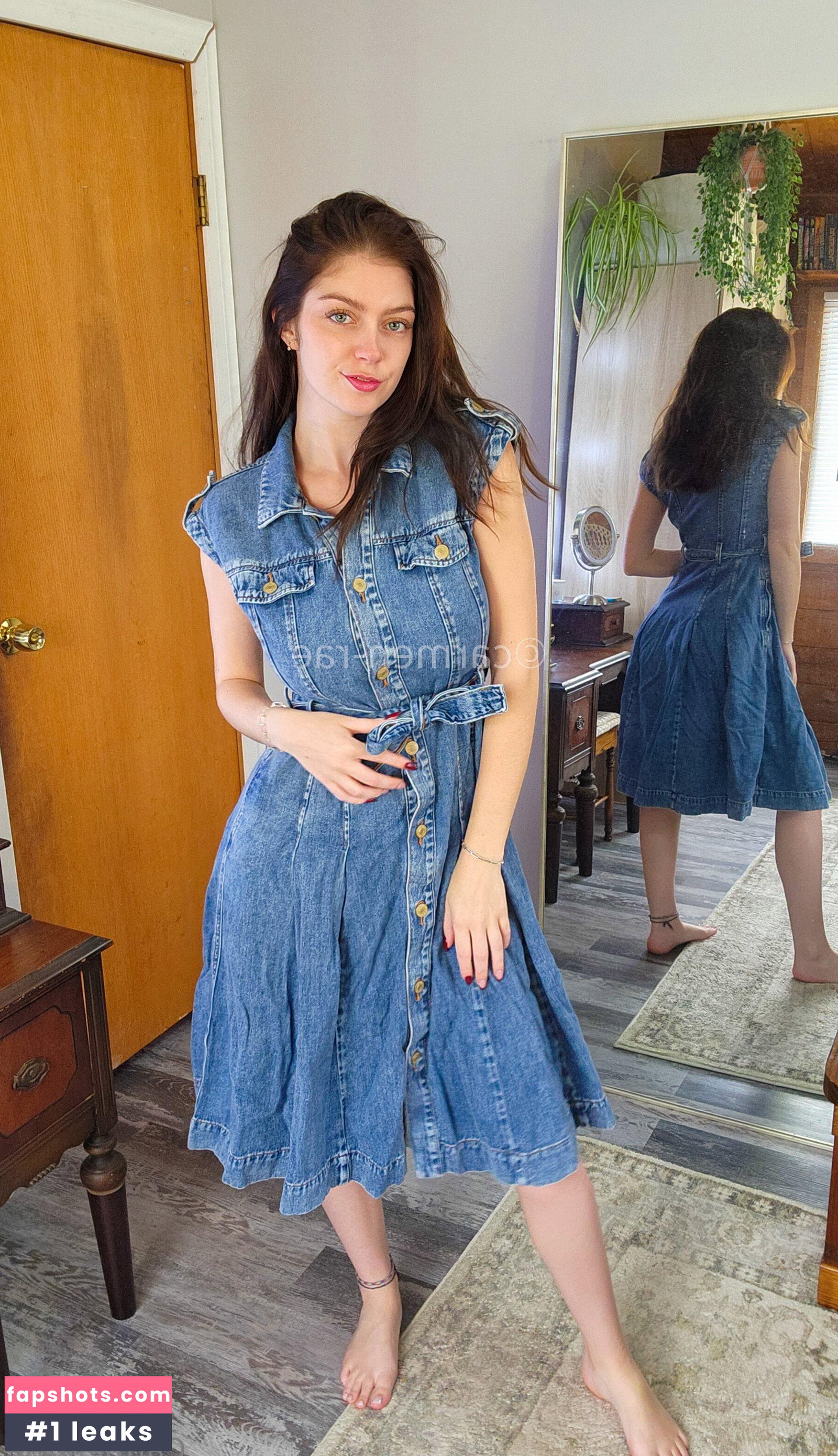 Carmen-Rae gallery photo #9848