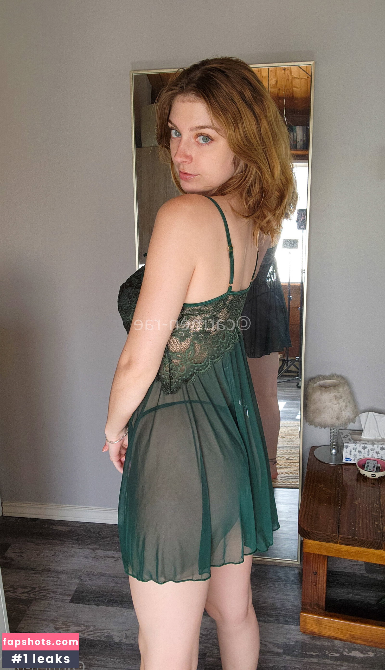 Carmen-Rae gallery photo #6263