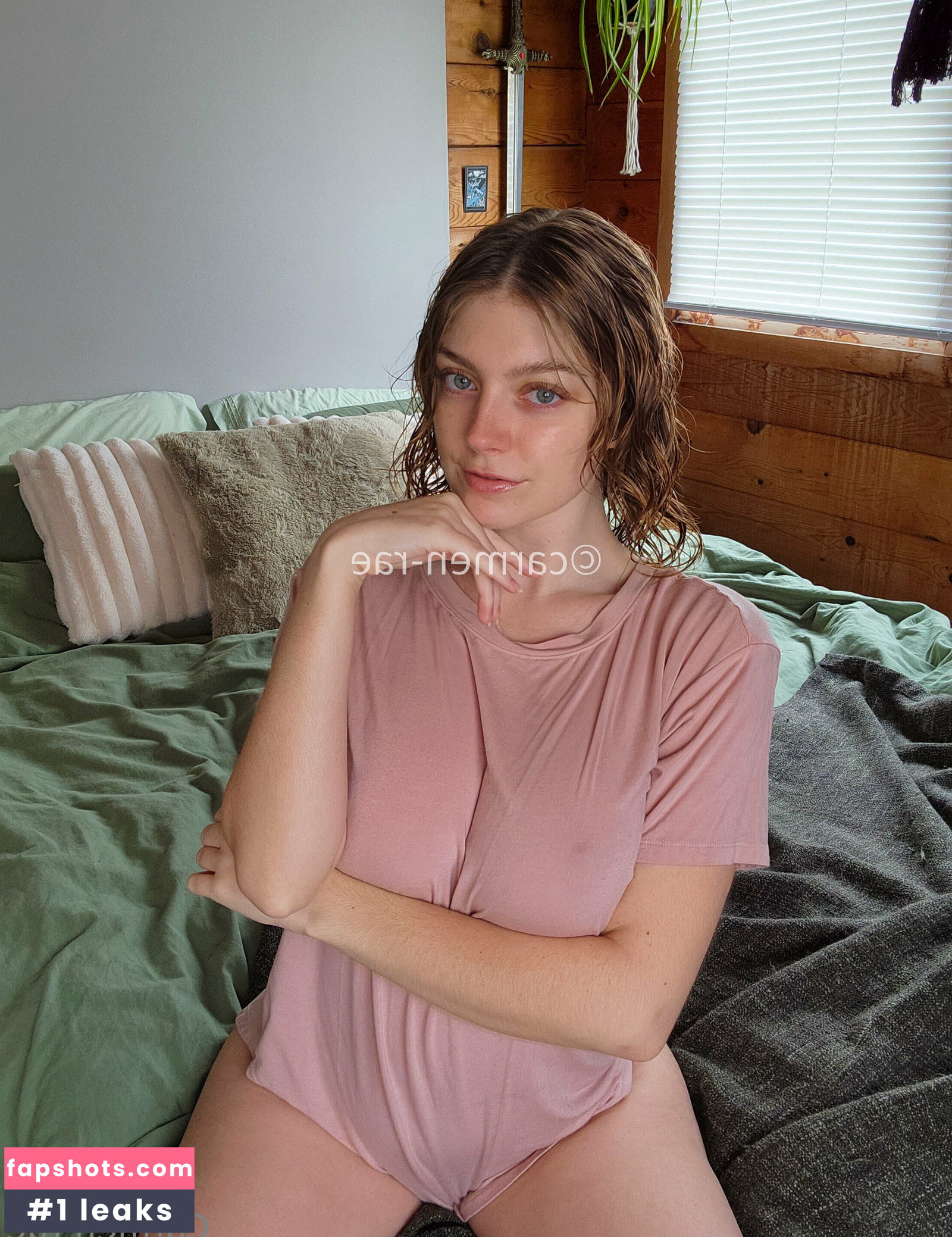 Carmen-Rae gallery photo #8577
