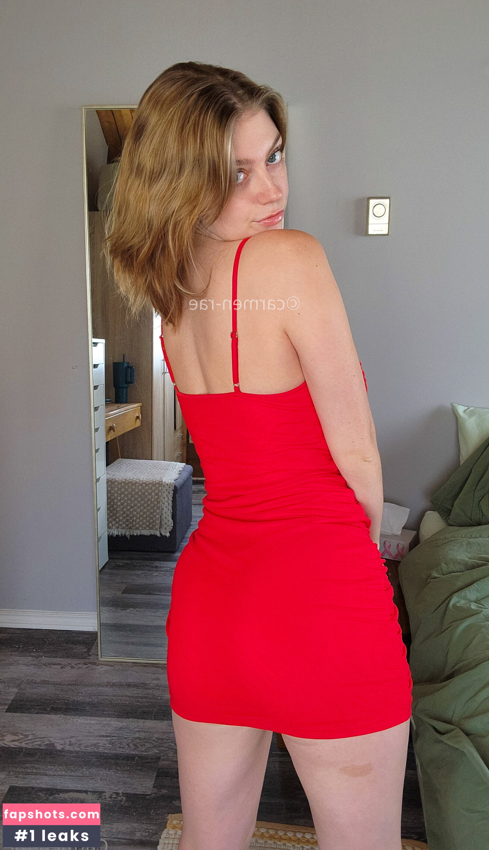 Carmen-Rae gallery photo #9520