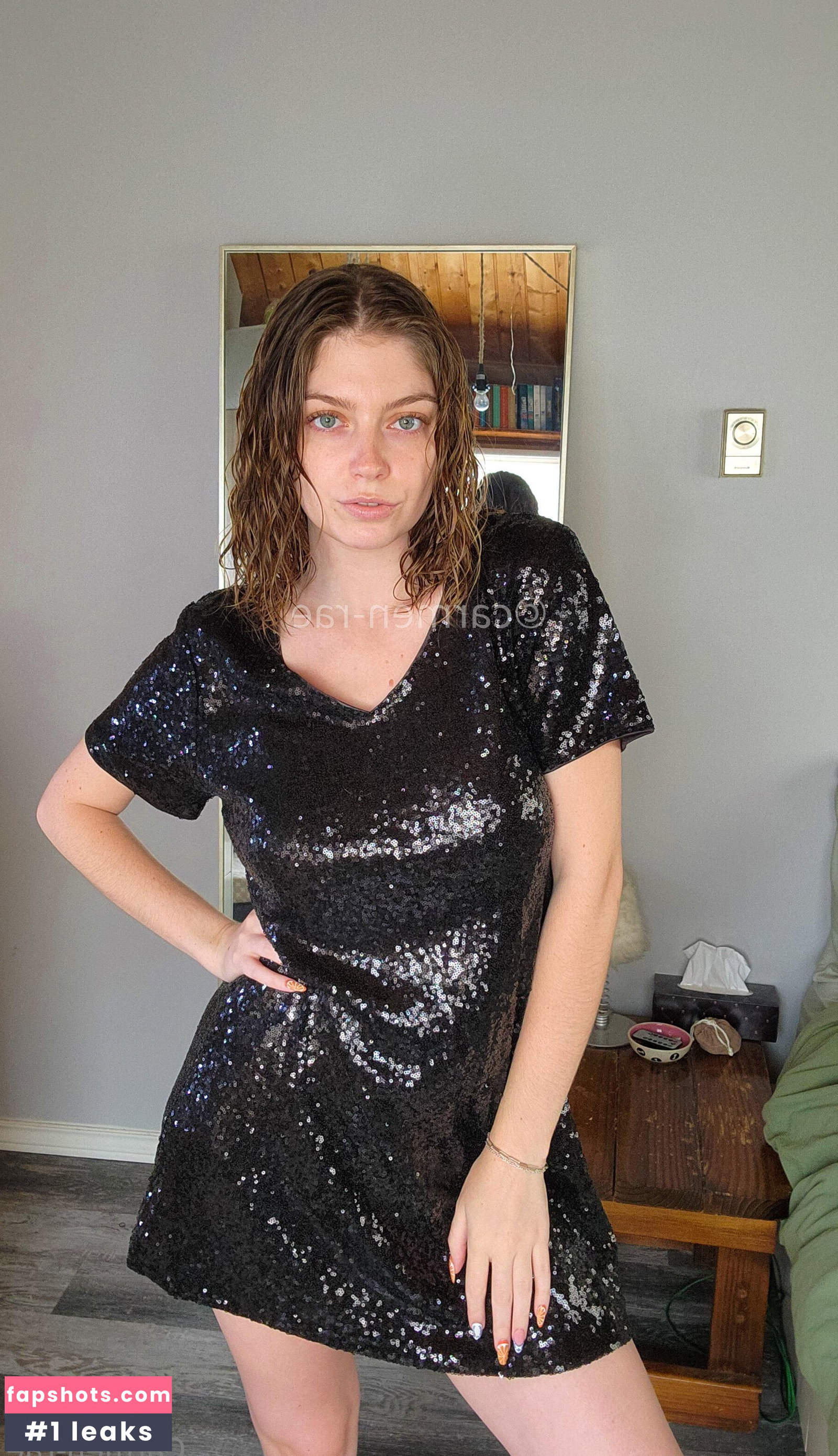 Carmen-Rae gallery photo #9948