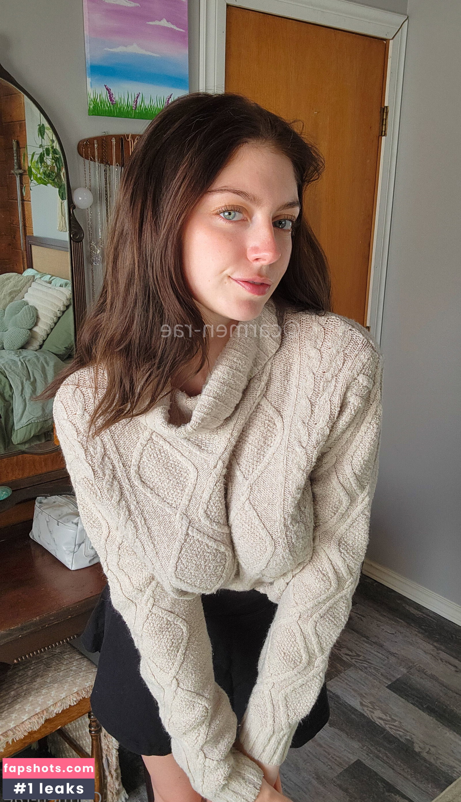 Carmen-Rae gallery photo #9642
