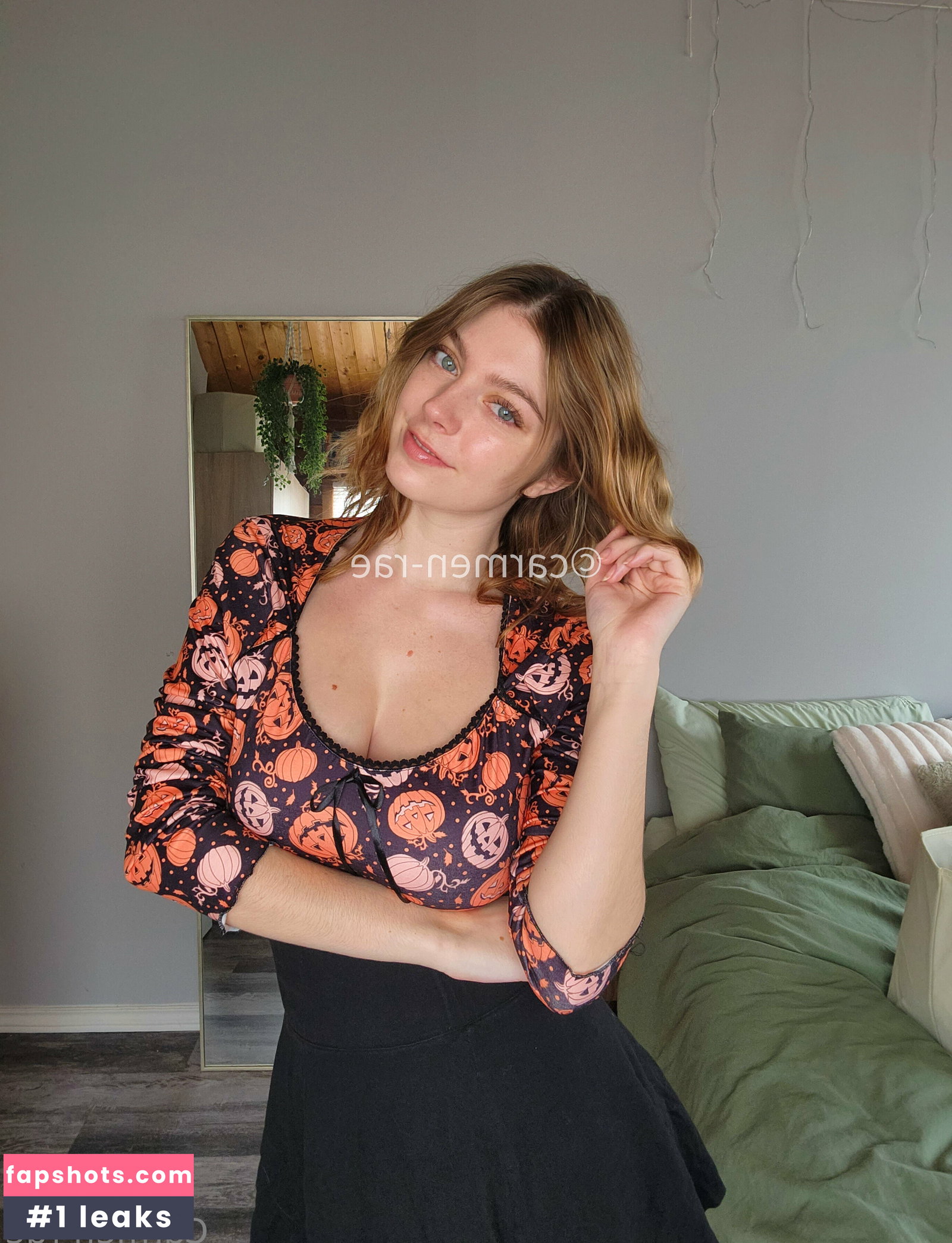 Carmen-Rae gallery photo #1281