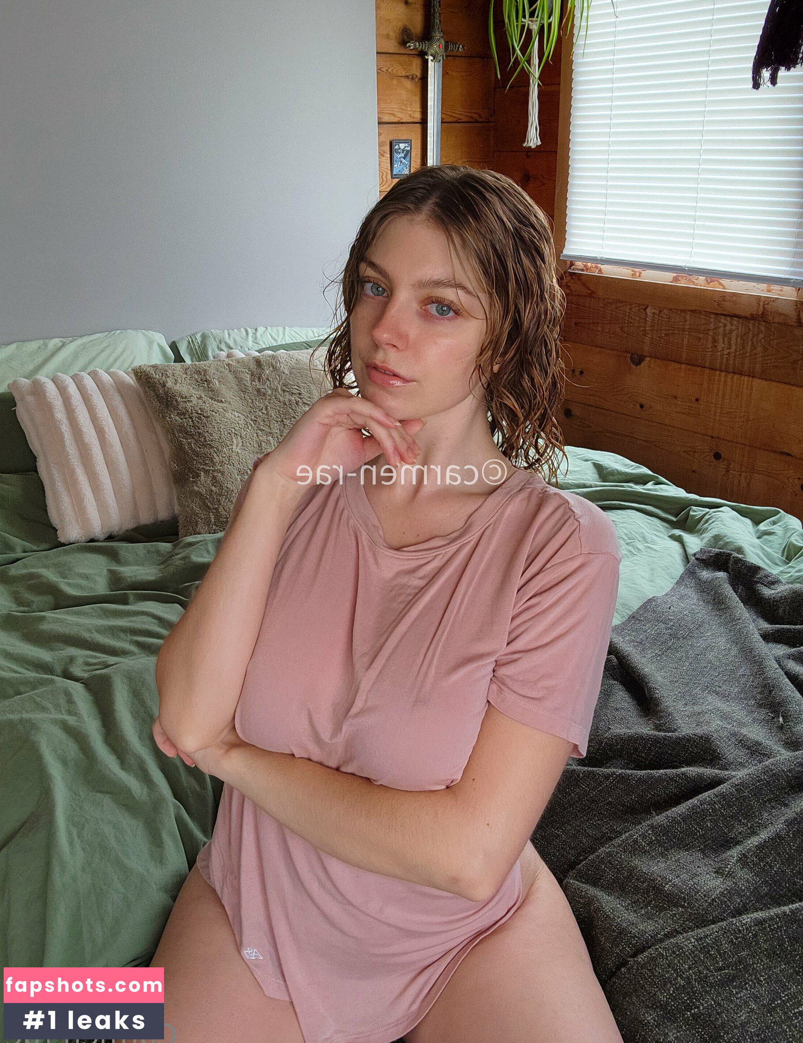 Carmen-Rae gallery photo #8385