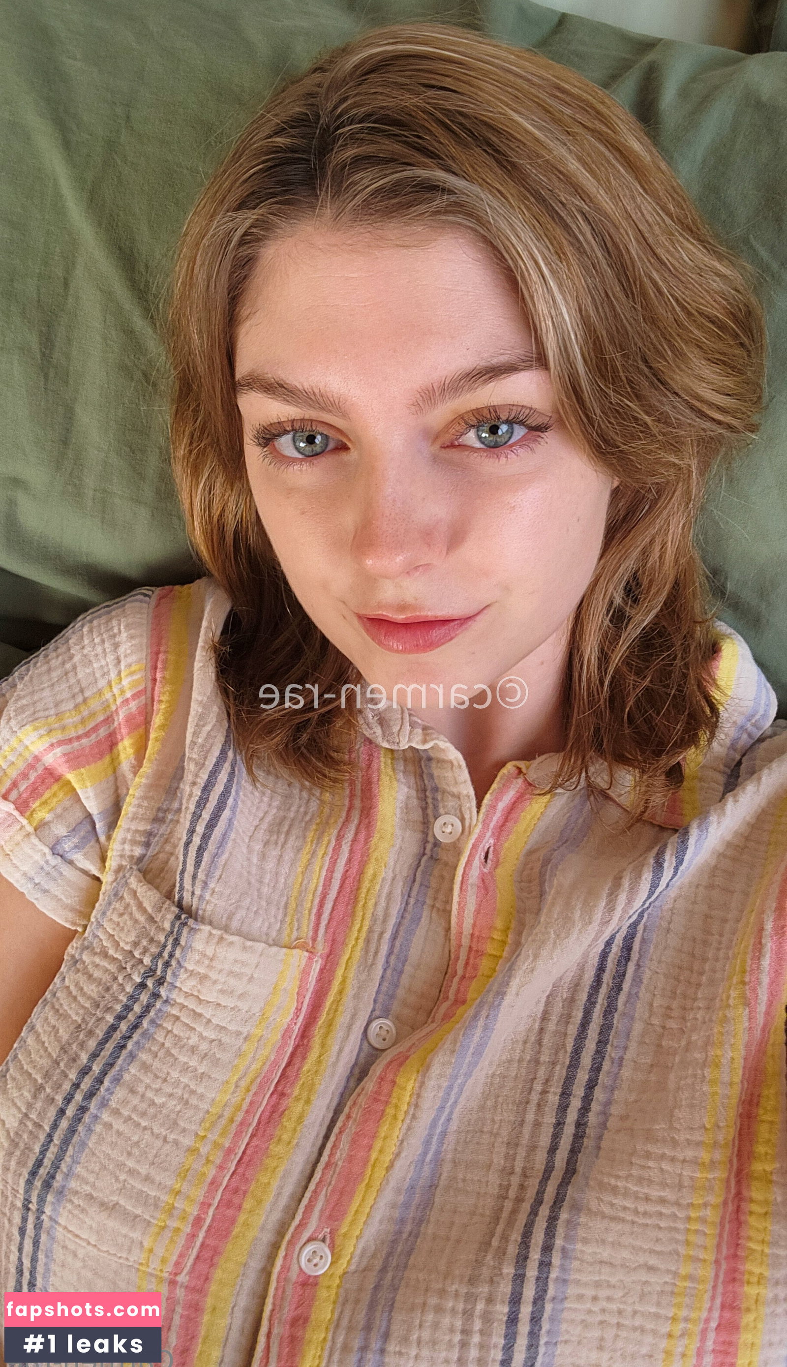 Carmen-Rae gallery photo #260