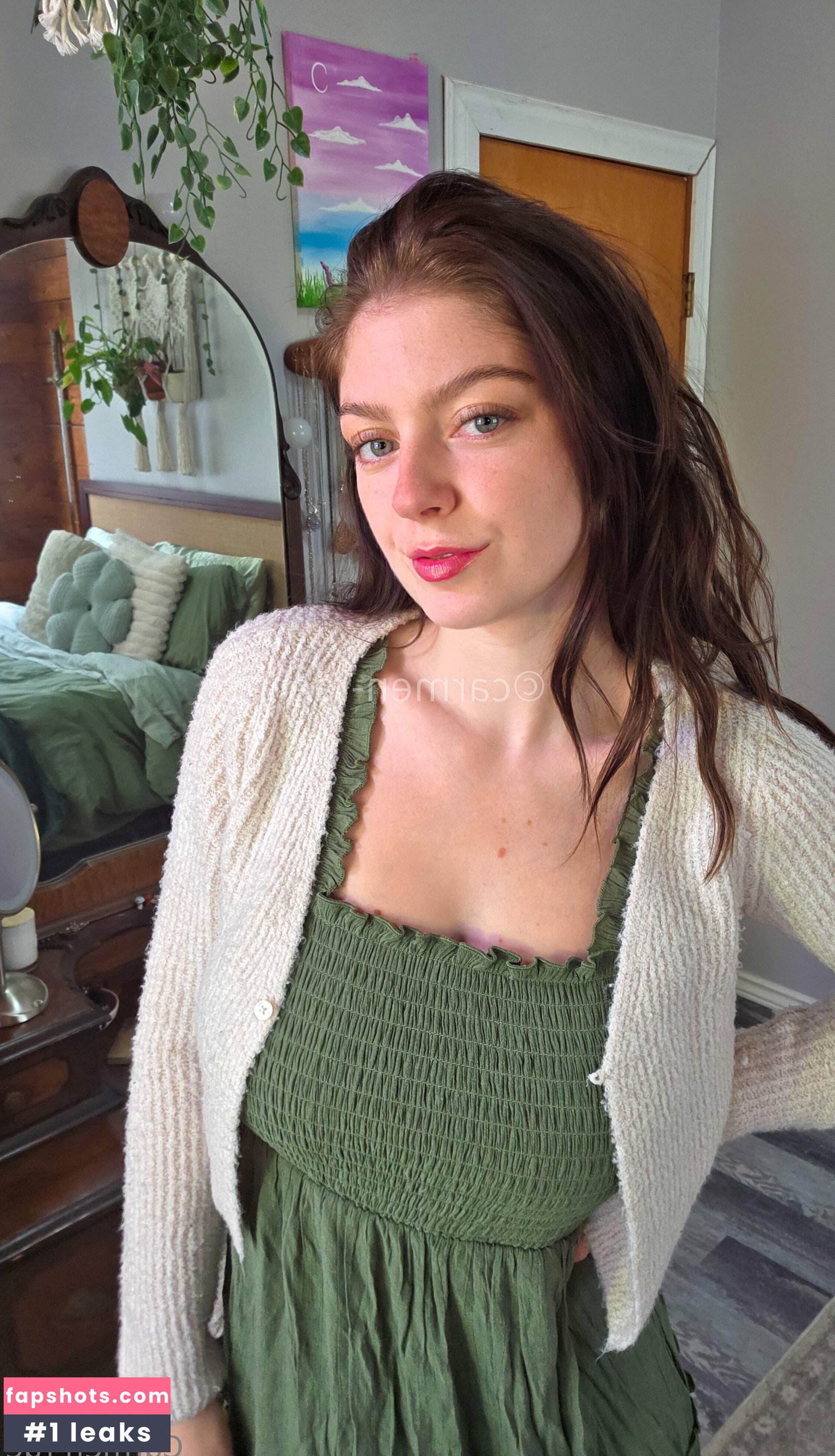 Carmen-Rae gallery photo #6020