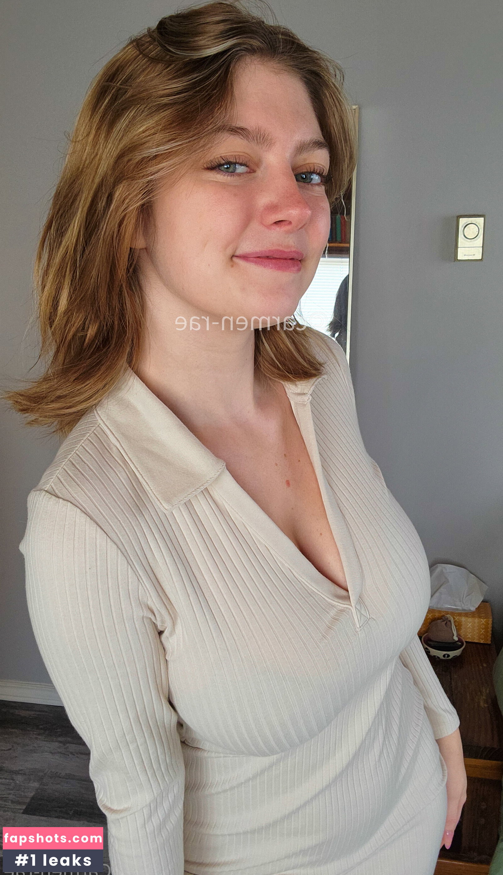 Carmen-Rae gallery photo #2862