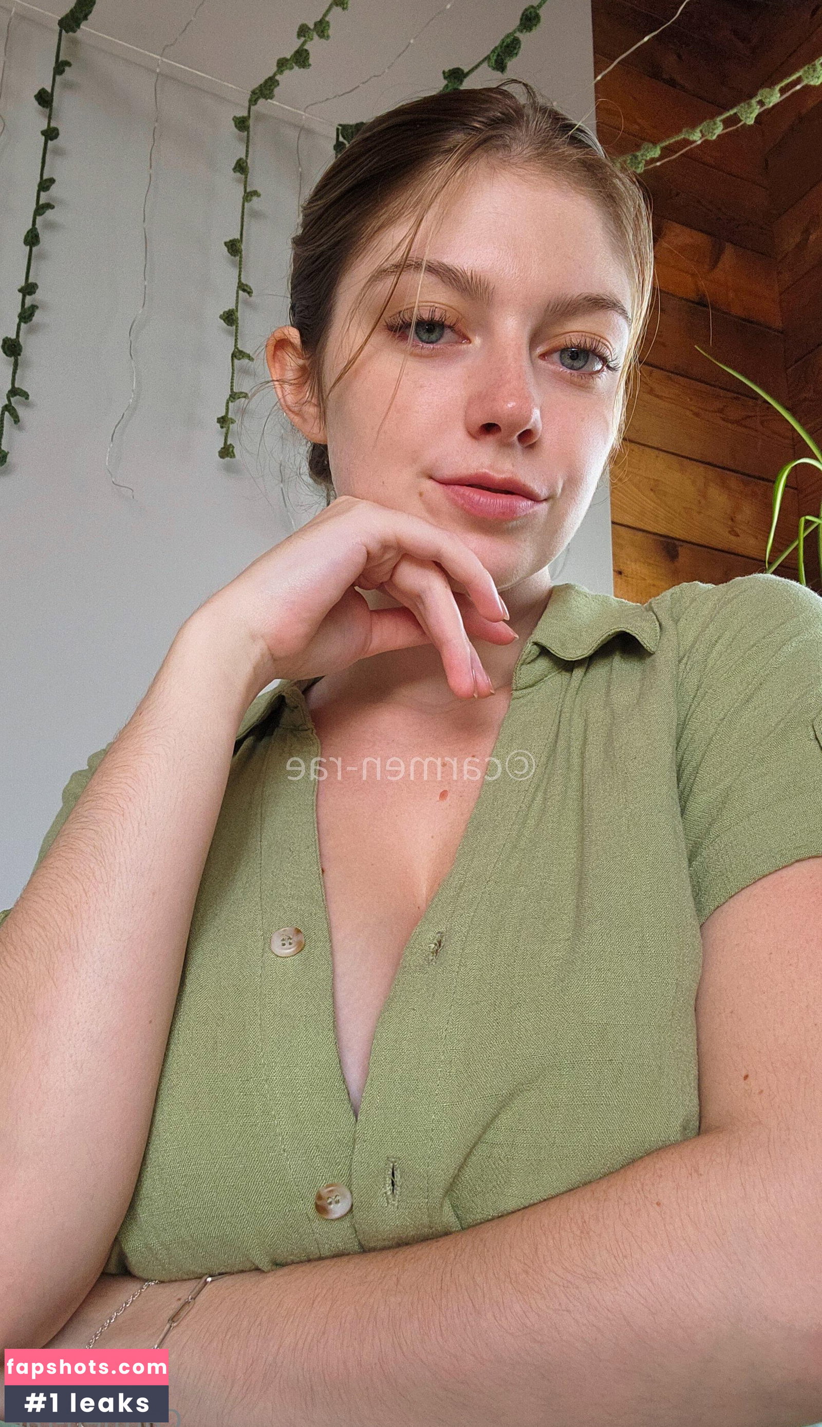 Carmen-Rae gallery photo #91