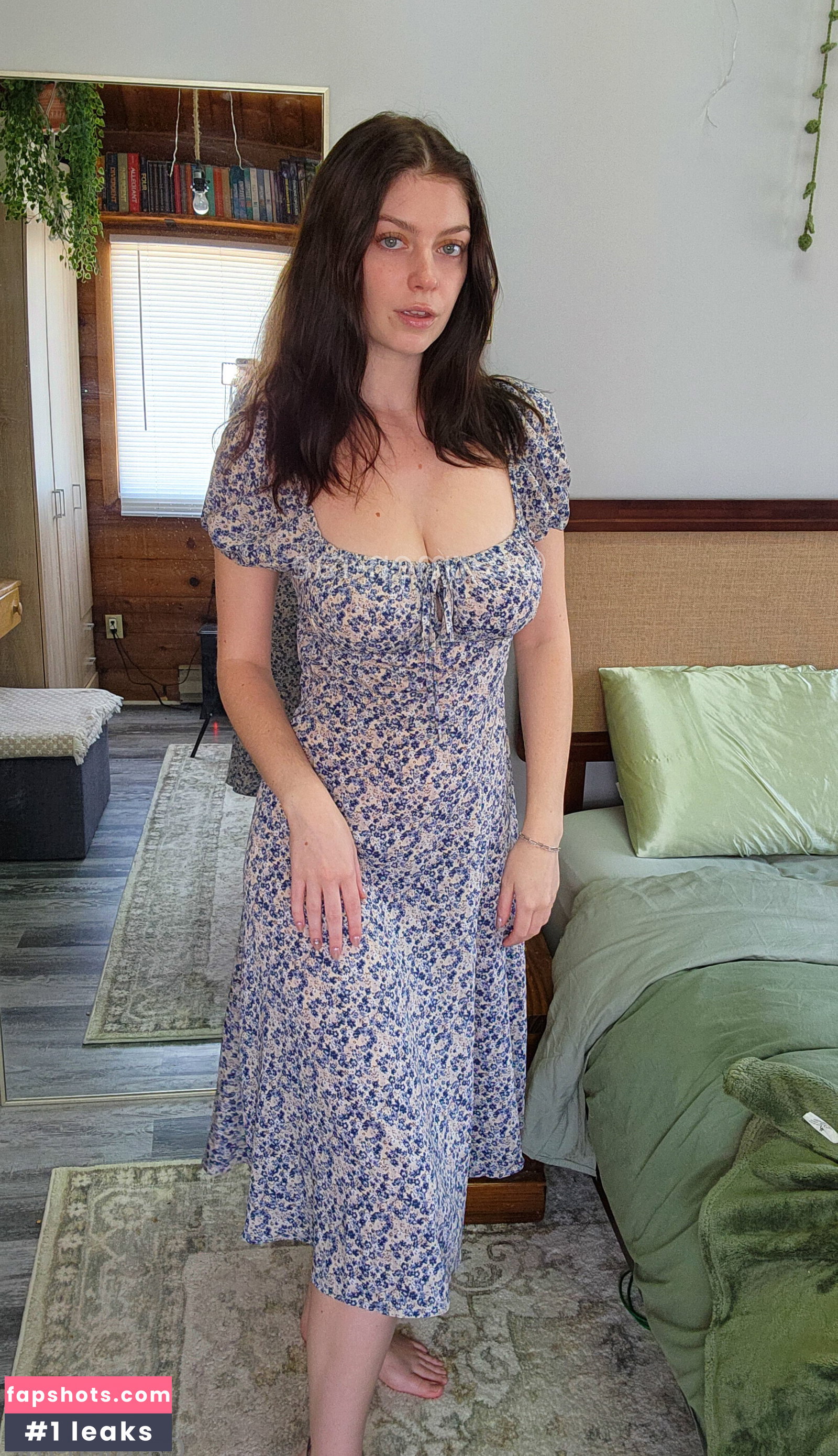 Carmen-Rae gallery photo #7777