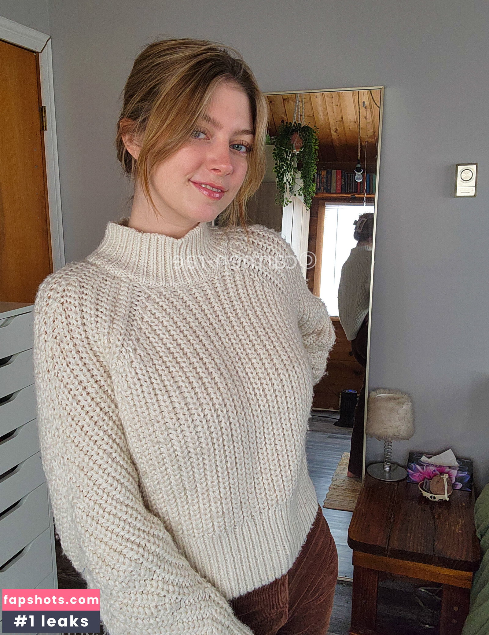 Carmen-Rae gallery photo #7416