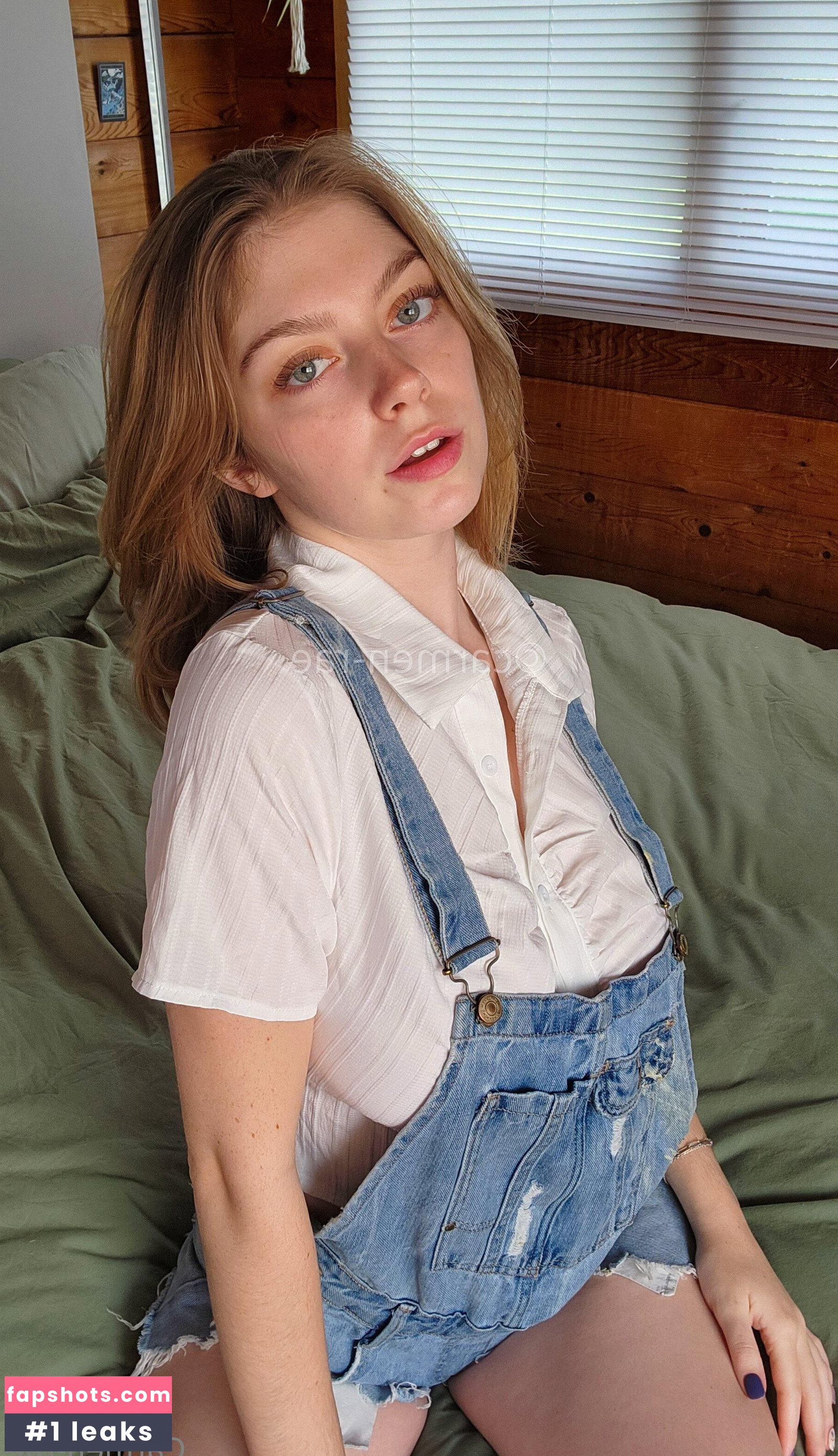 Carmen-Rae gallery photo #1157